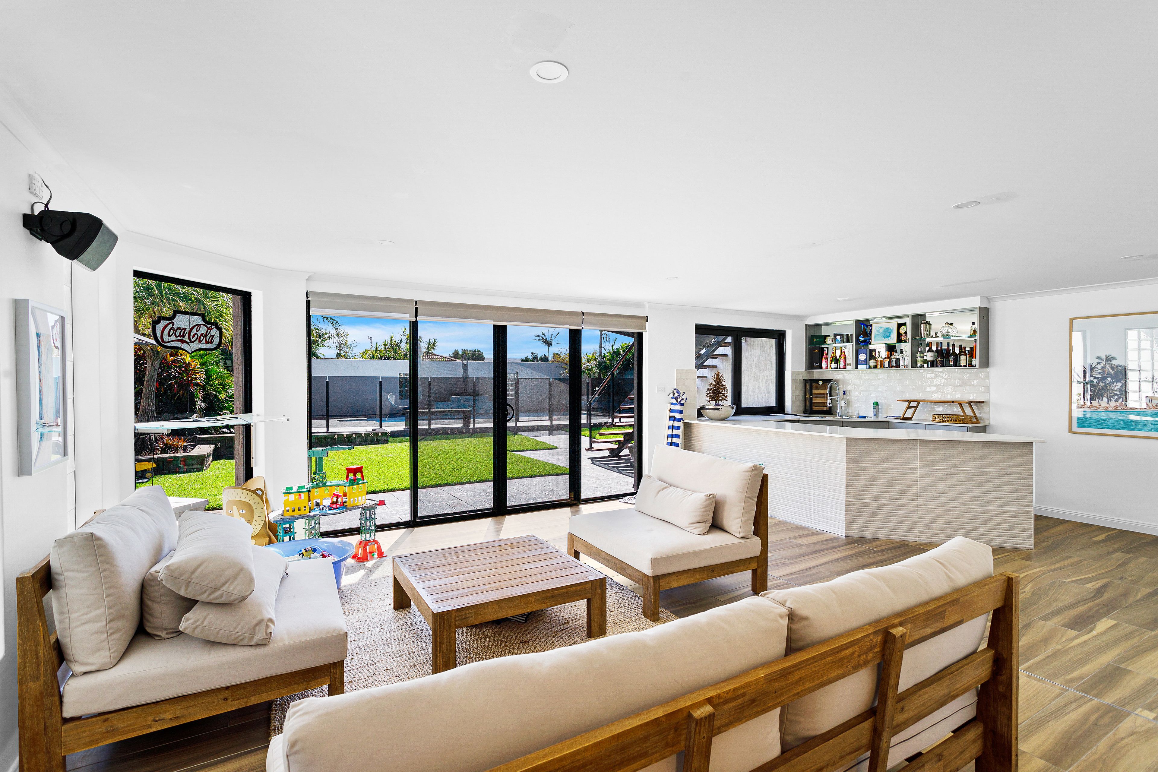 10 Hayes Avenue, Mount Warrigal, NSW 2528