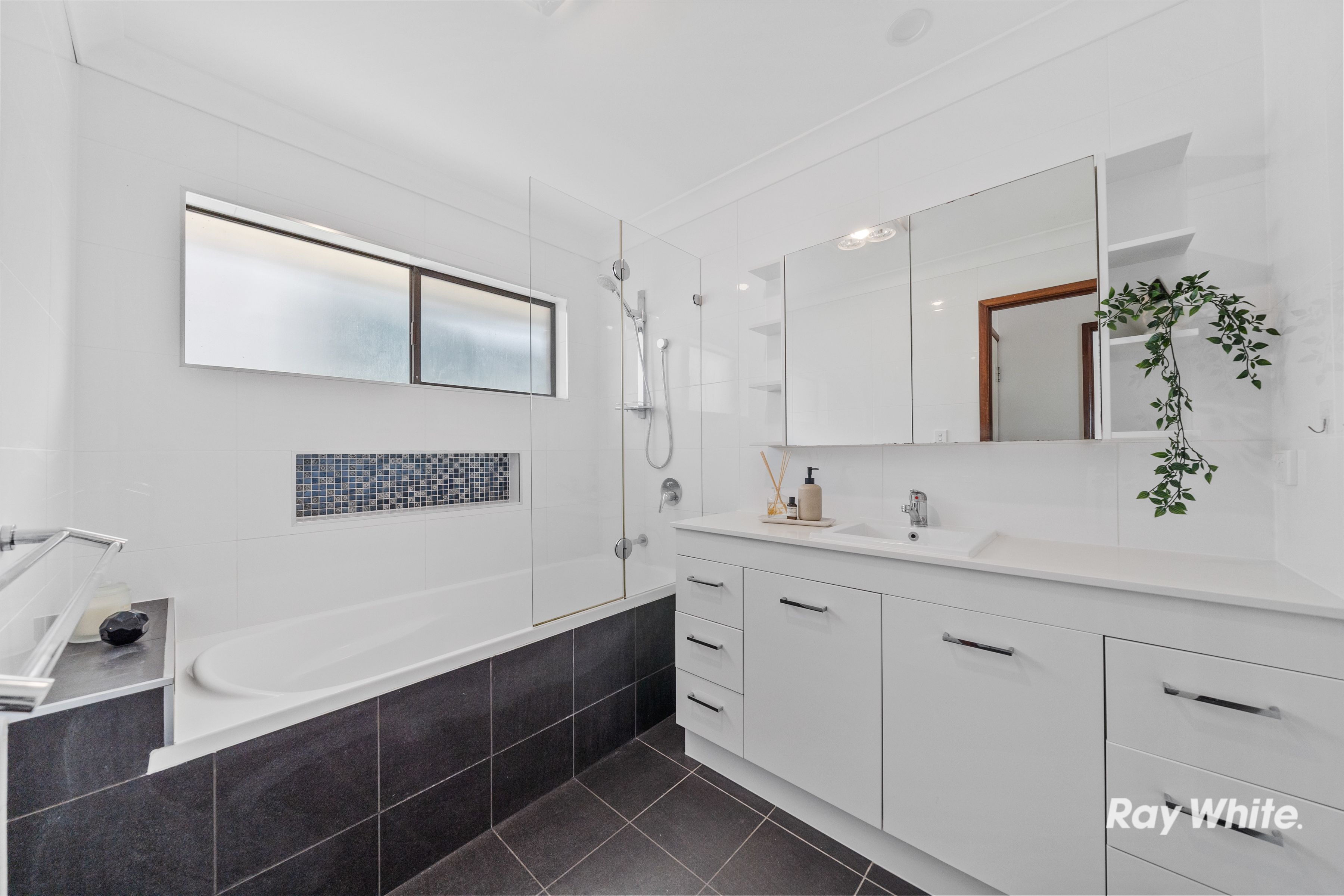 21 Petringa Crescent — photo 20 of 30