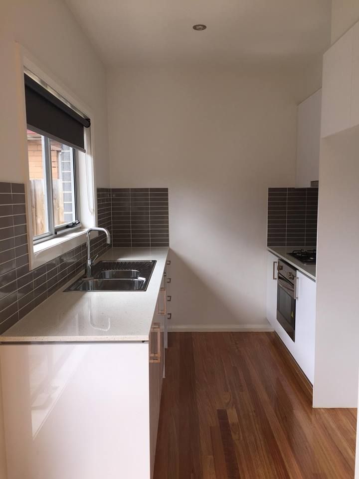 2/27 Neville Street, Keilor East, VIC 3033