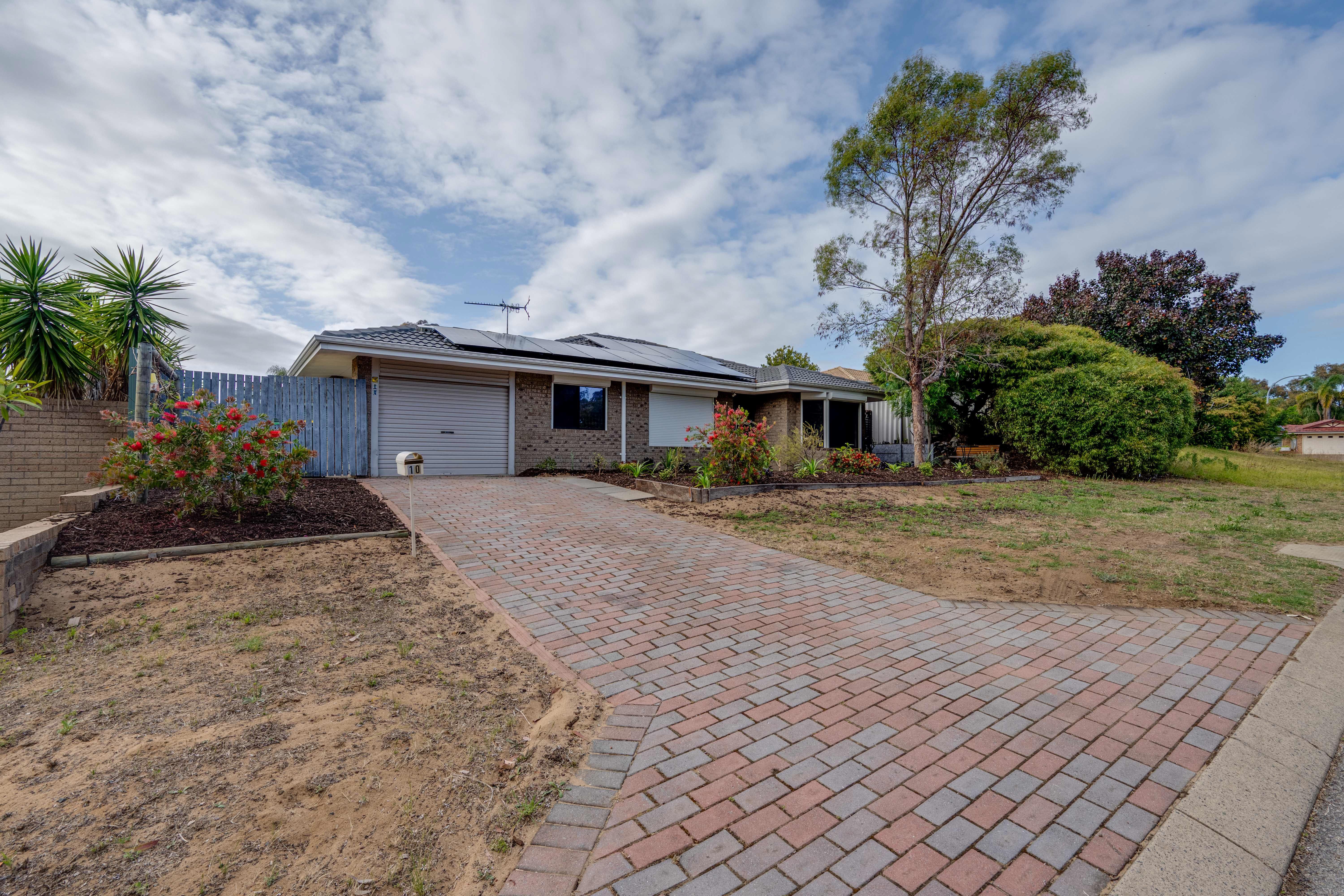 10 Gimbon Green, Leda, WA 6170