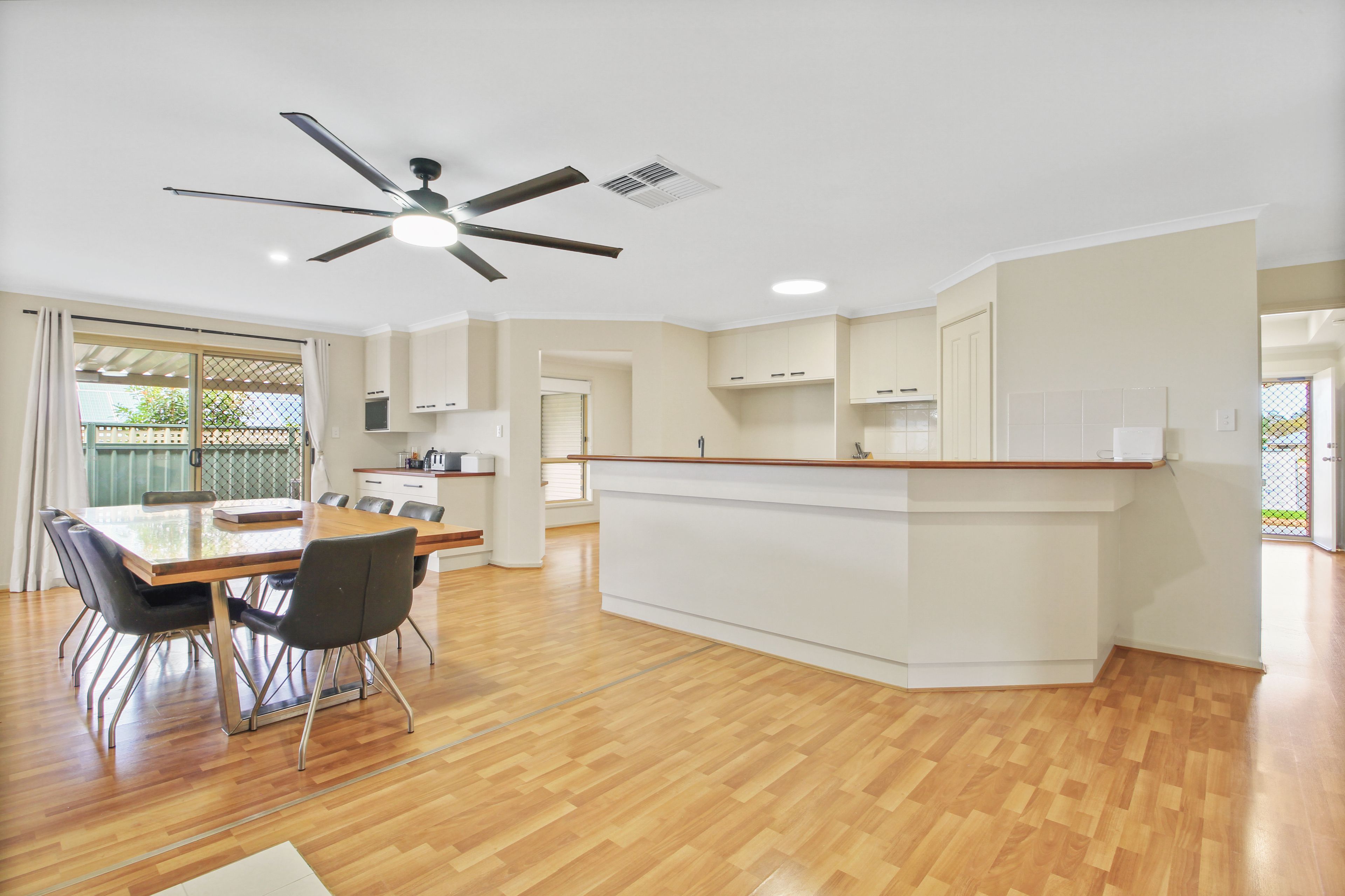 5 Eckermann Close — photo 6 of 25