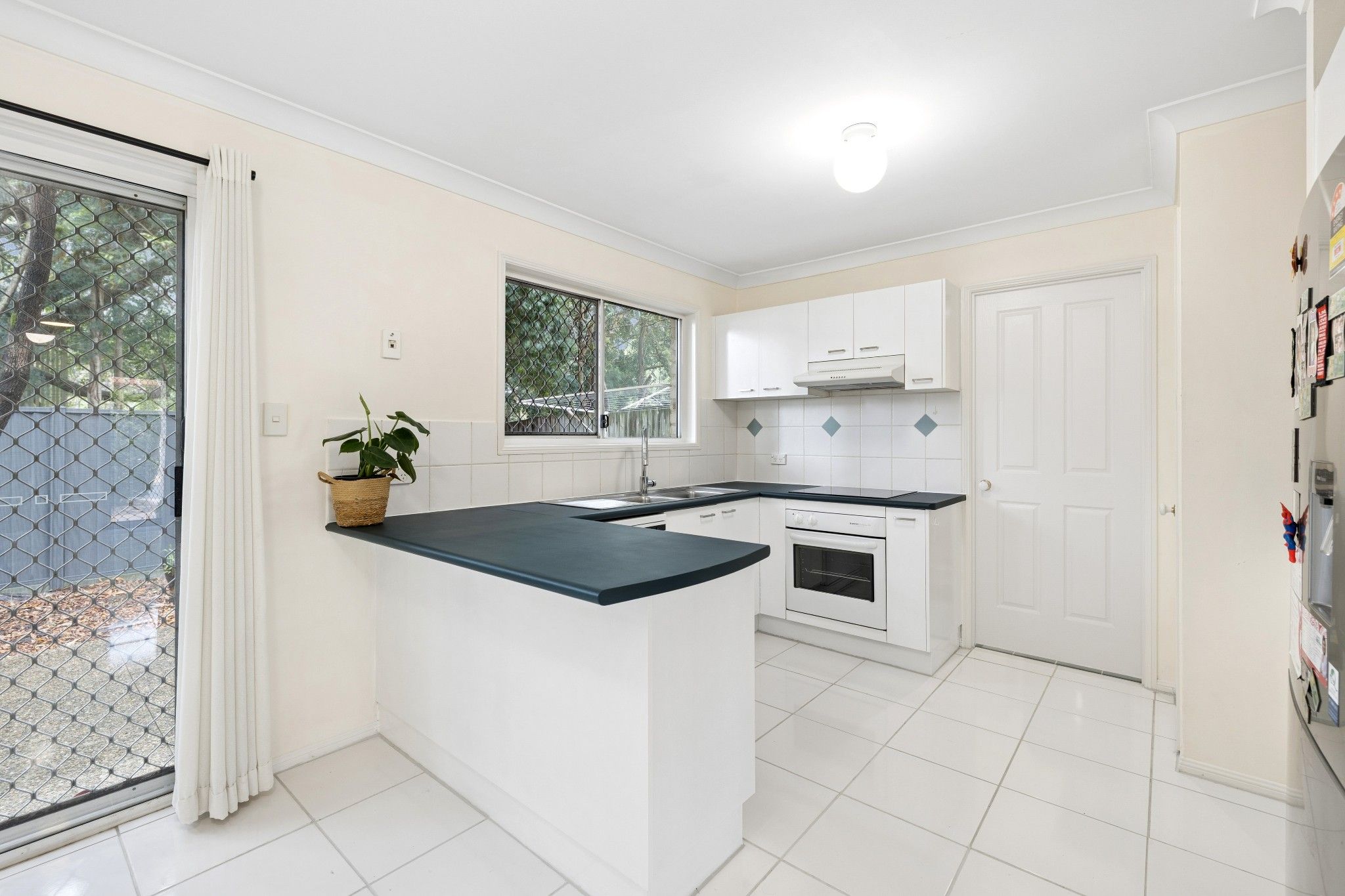 56/3236 Mount Lindesay Highway — photo 5 of 18