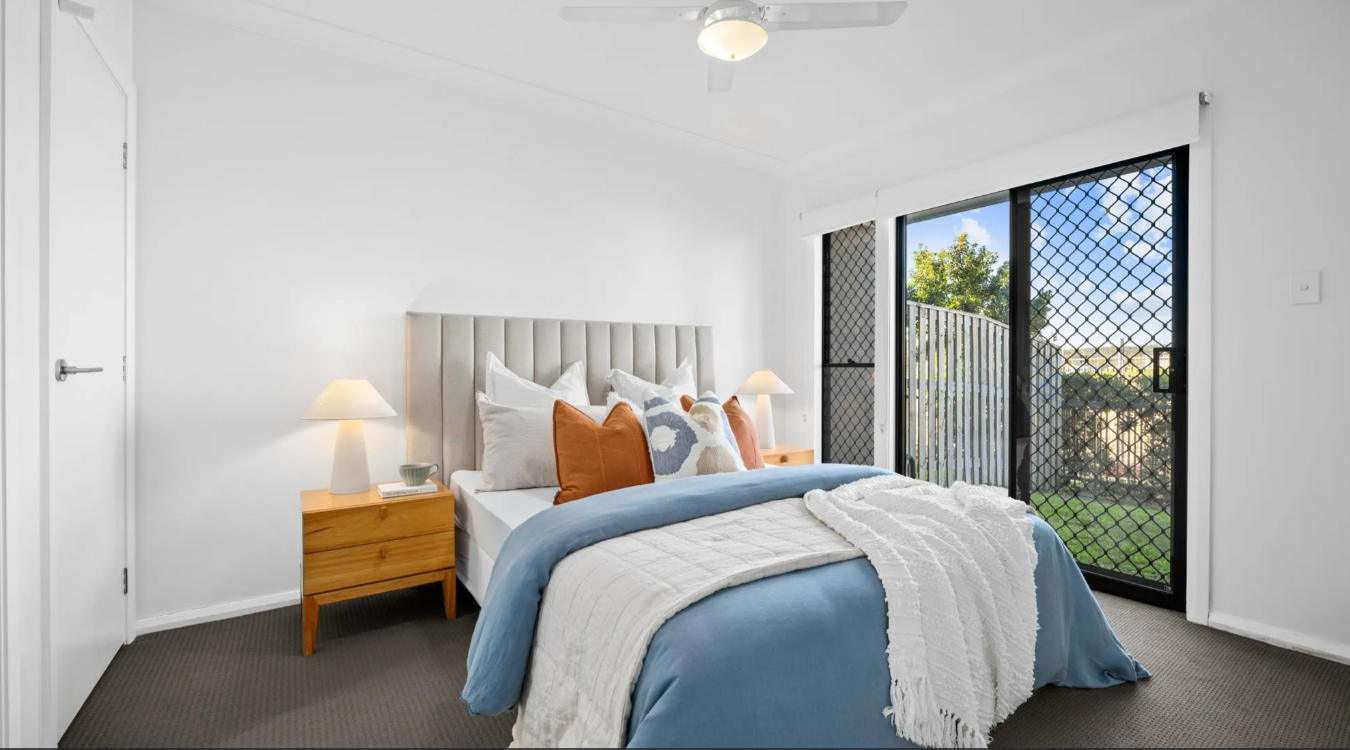 8 Torrens Parkway — photo 5 of 14