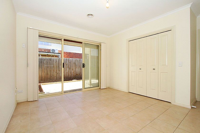 25/90 Edgars Road — photo 3 of 8