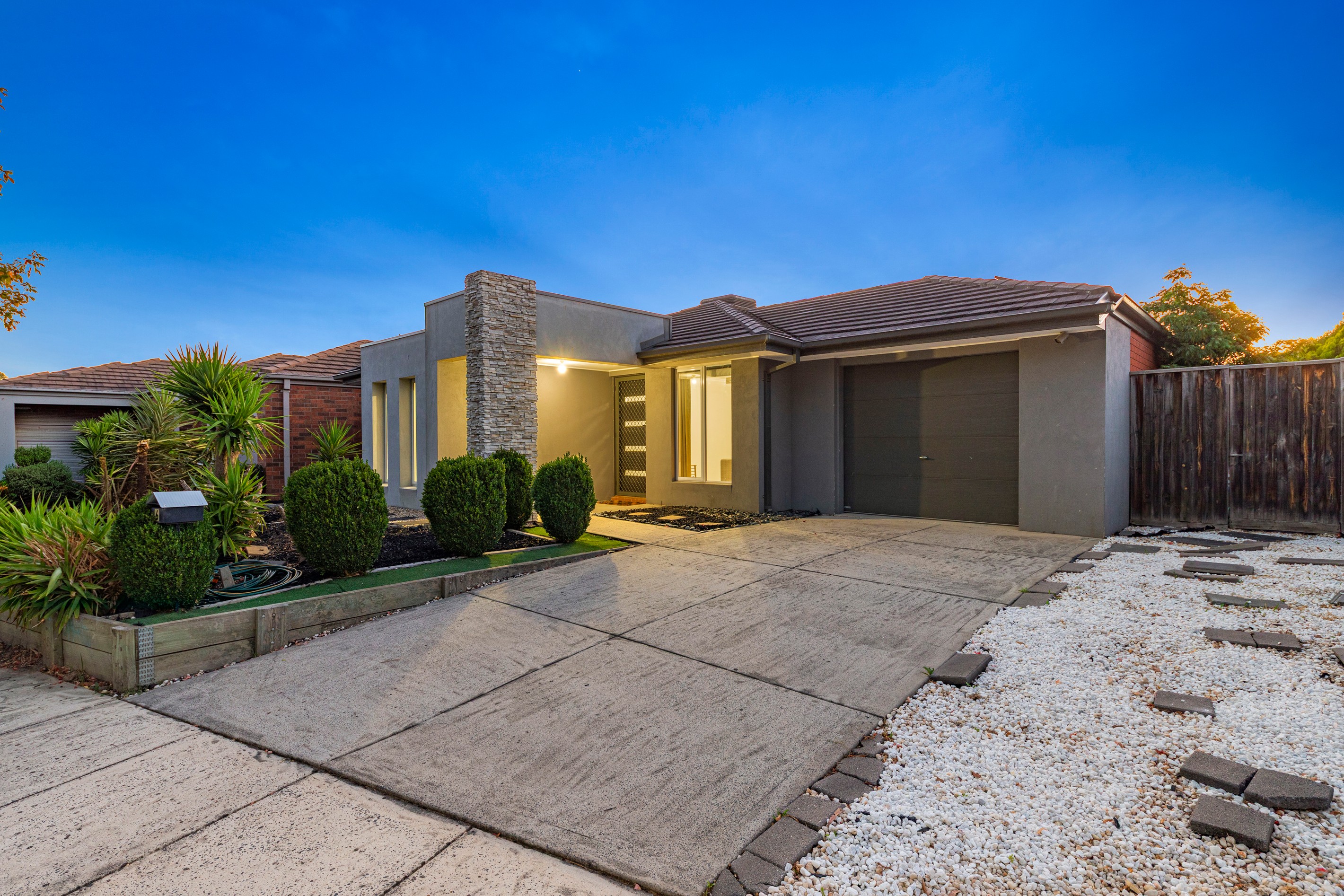 6 Kosta Boda Boulevard, Pakenham, VIC 3810