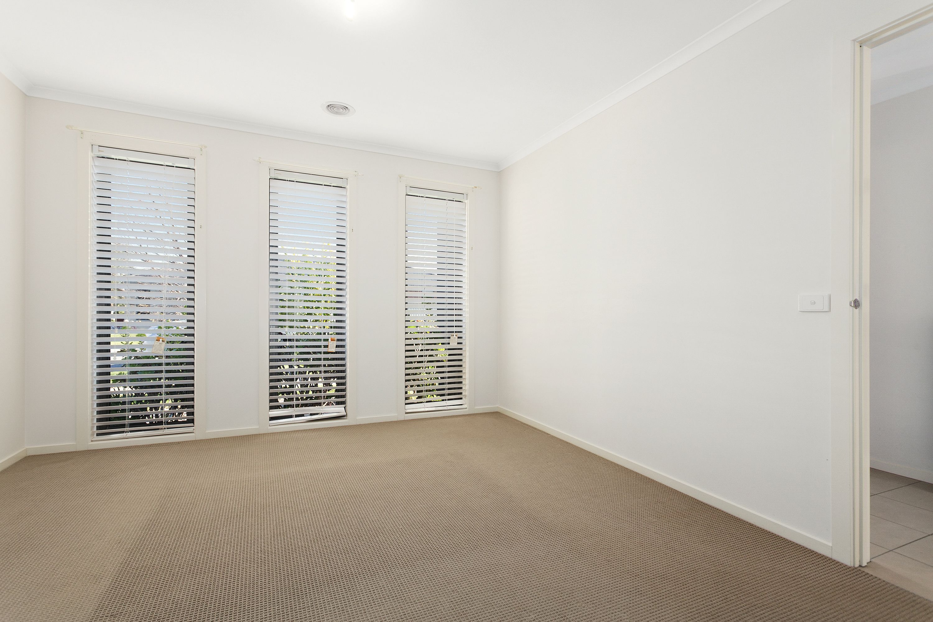 35 Edenbrook Circuit, Pakenham, VIC 3810