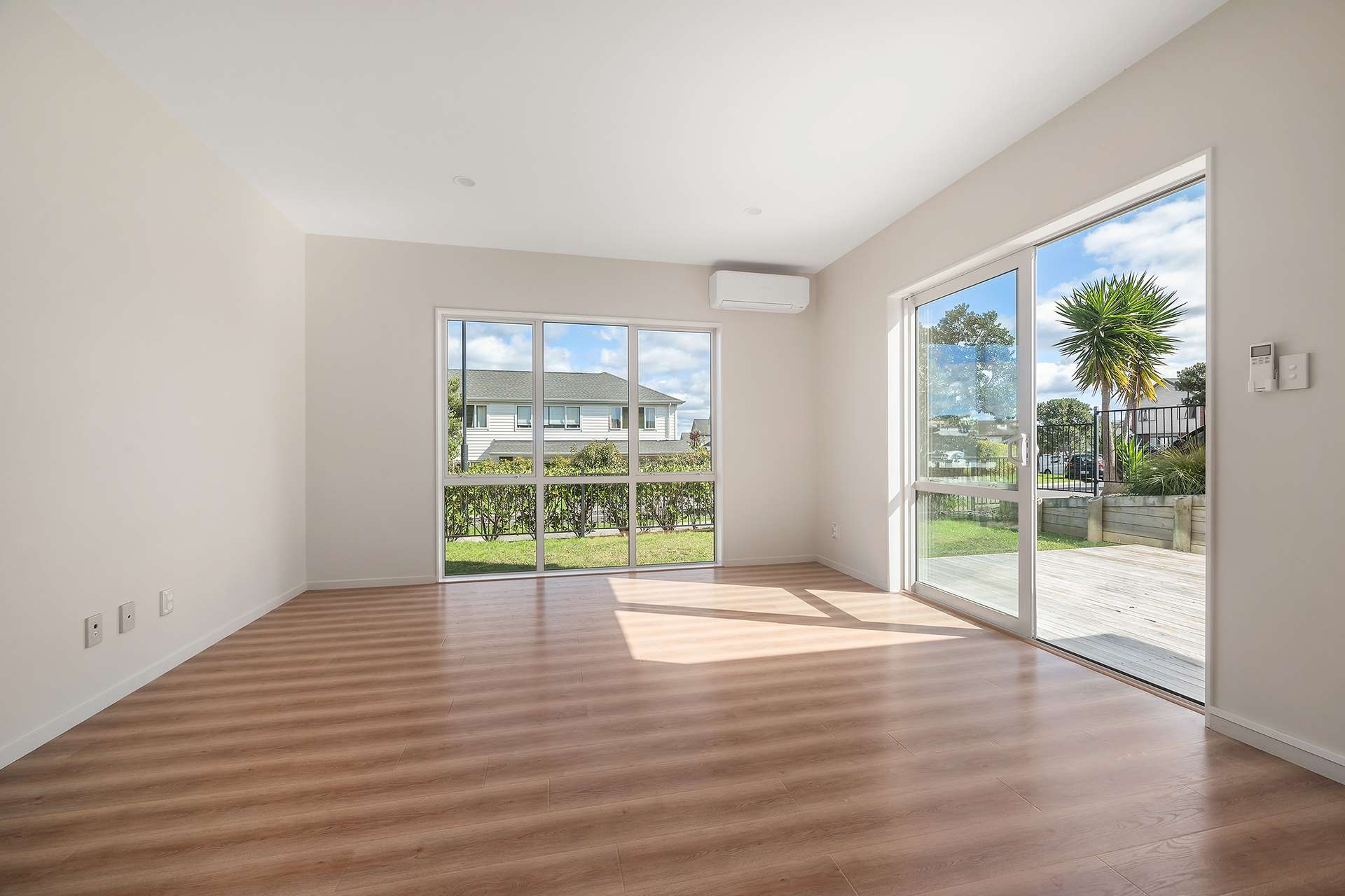 19 Parkview Drive photo 1