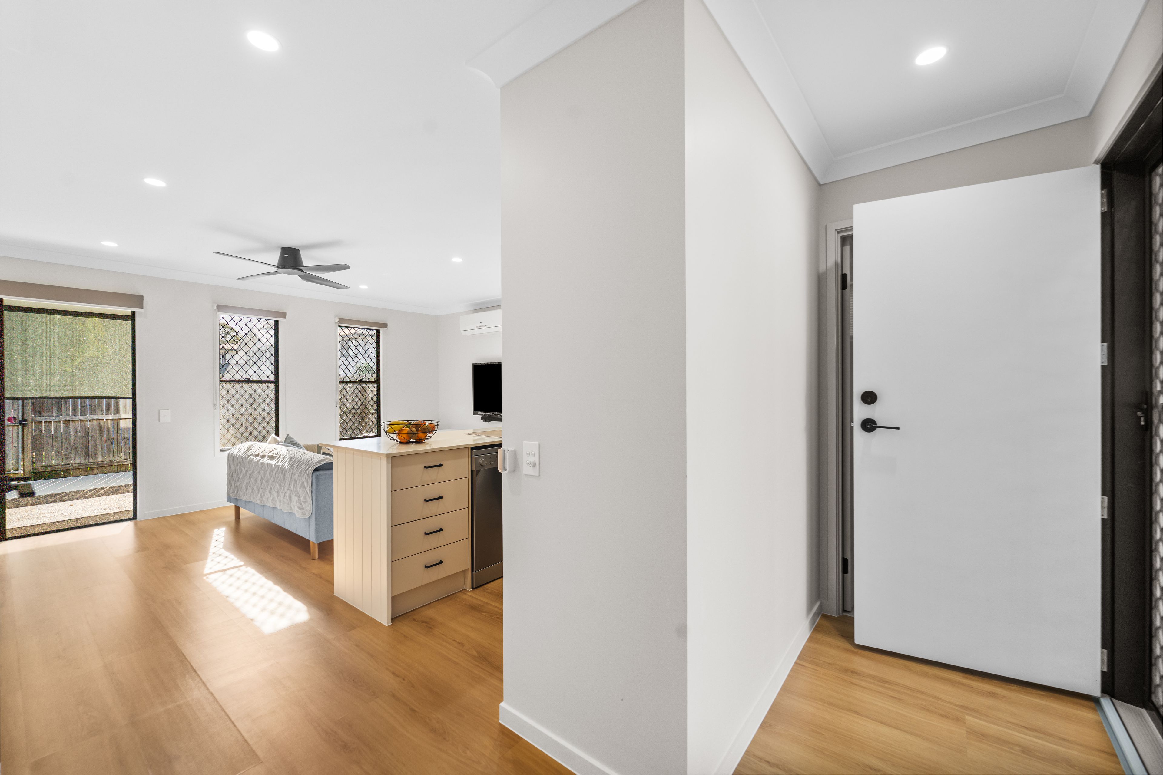 45/11 Tesch Road — photo 5 of 15