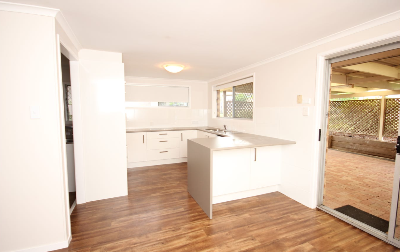 6 Buttercup Street, Mansfield, QLD 4122