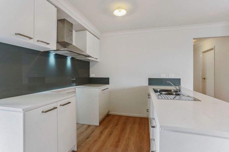 59 Highbury Road, Clyde North, VIC 3978
