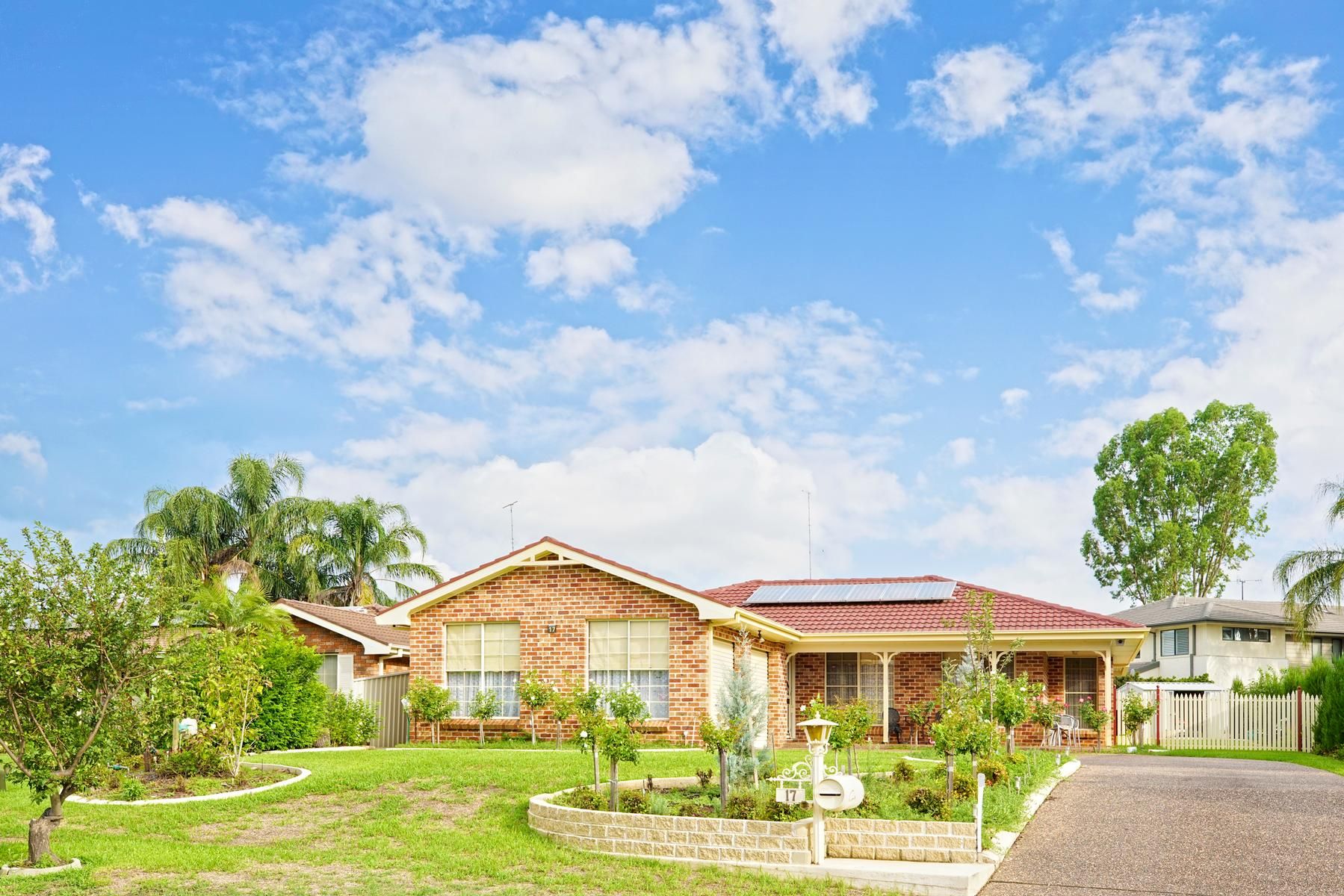 17 Rainbow Place, Glenmore Park, NSW 2745