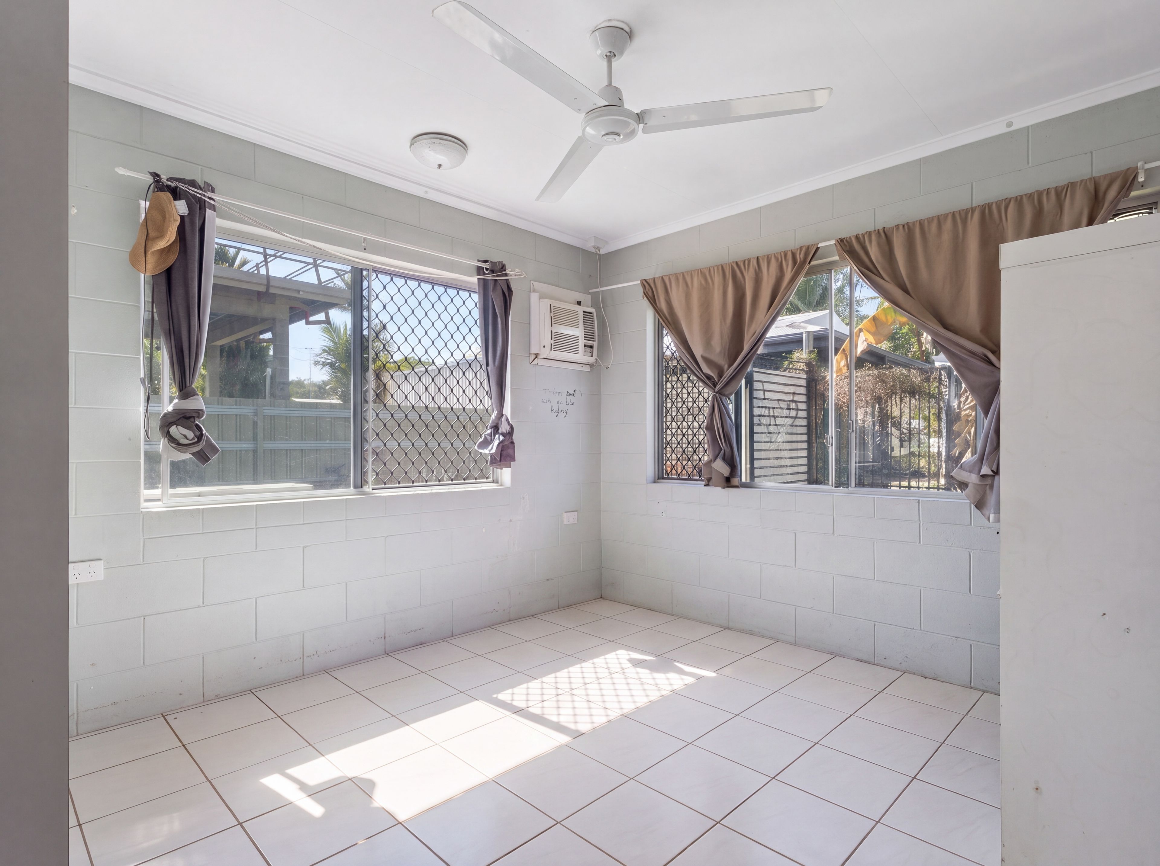 1 & 2/30 Reef Street — photo 20 of 29