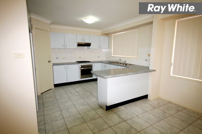 6 Daniel Street, Green Valley, NSW 2168