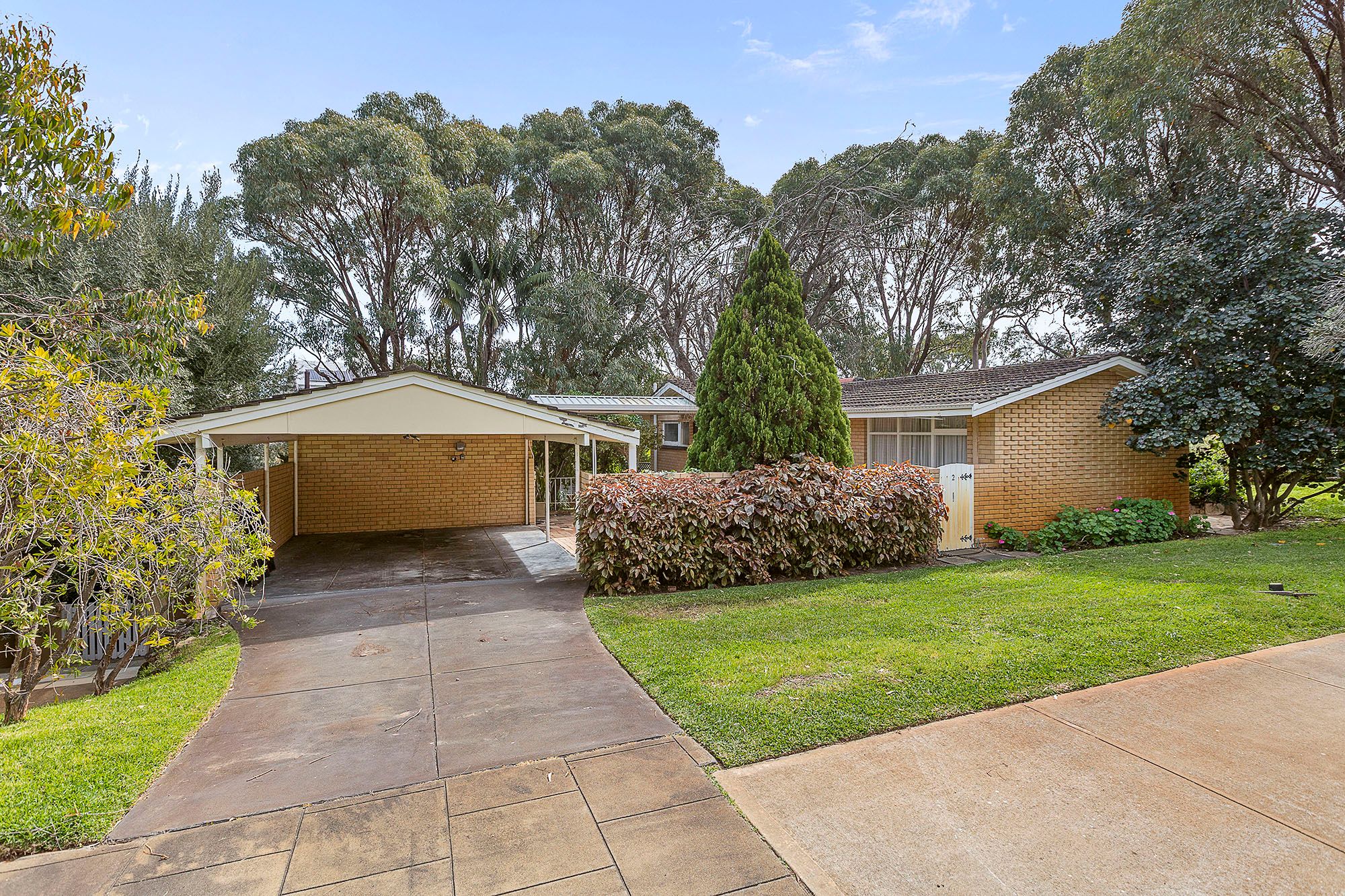 2 Falmouth Avenue — photo 28 of 30