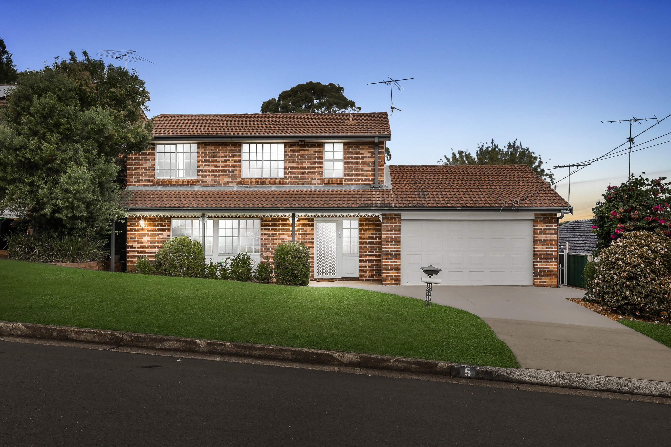 5 Whitefriars Way, Winston Hills, NSW 2153