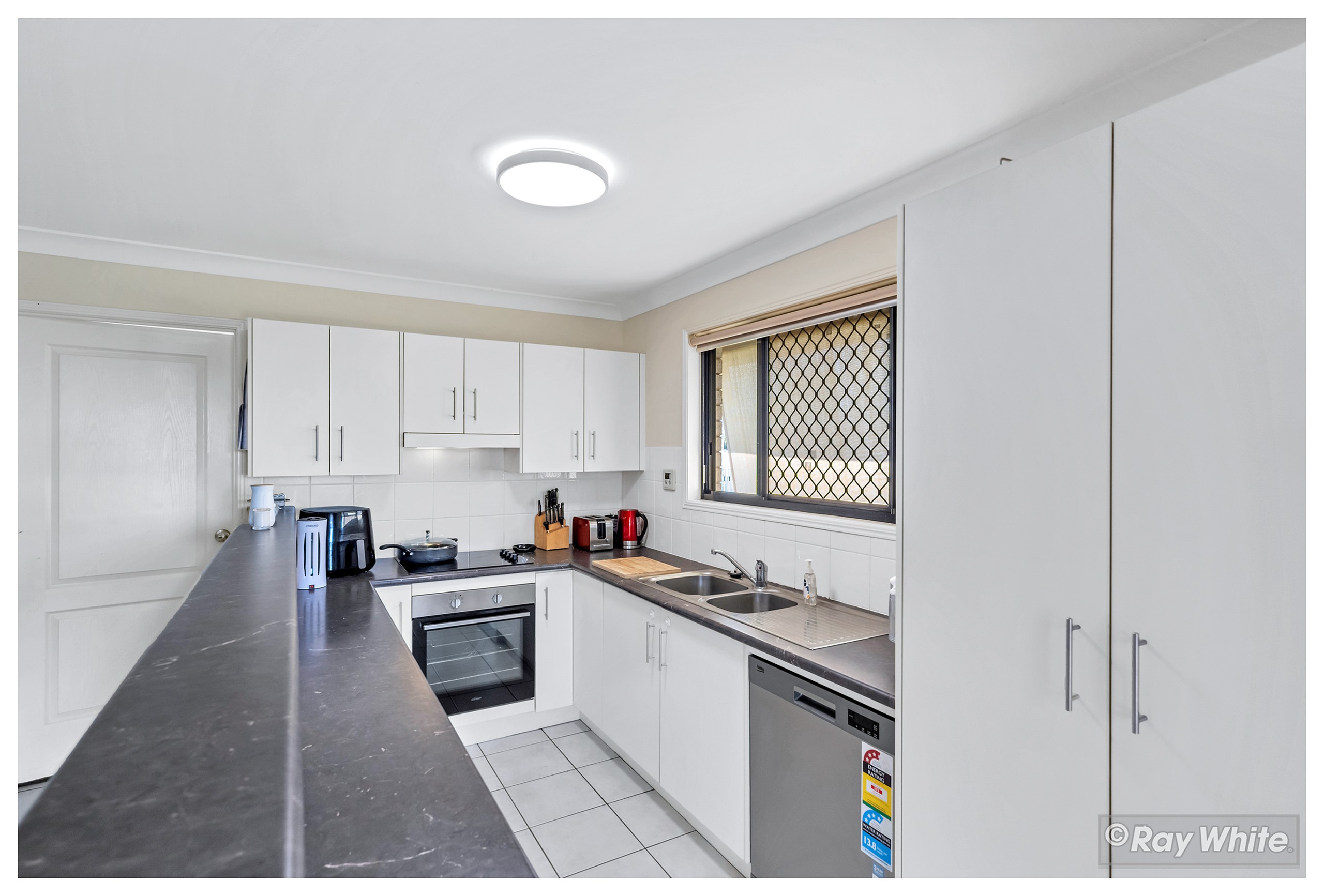 10 Joseph Street, Gracemere, QLD 4702