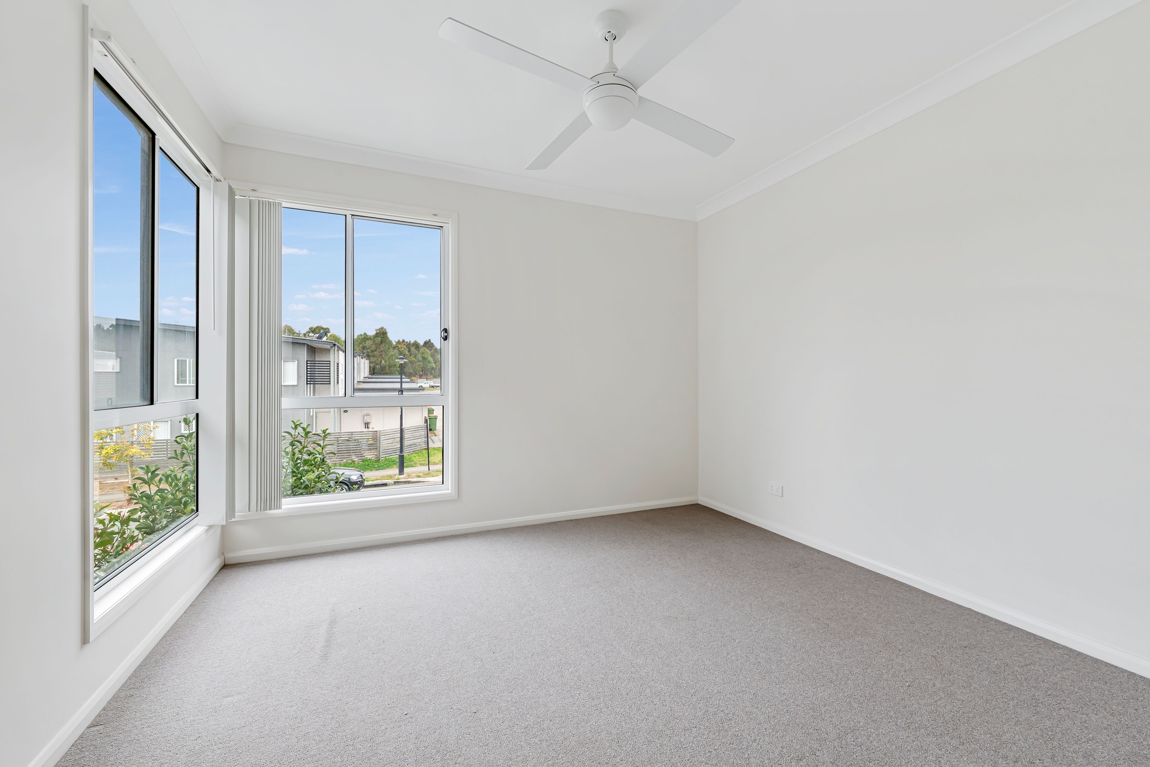 24 Larcom Crescent, Redbank Plains, QLD 4301