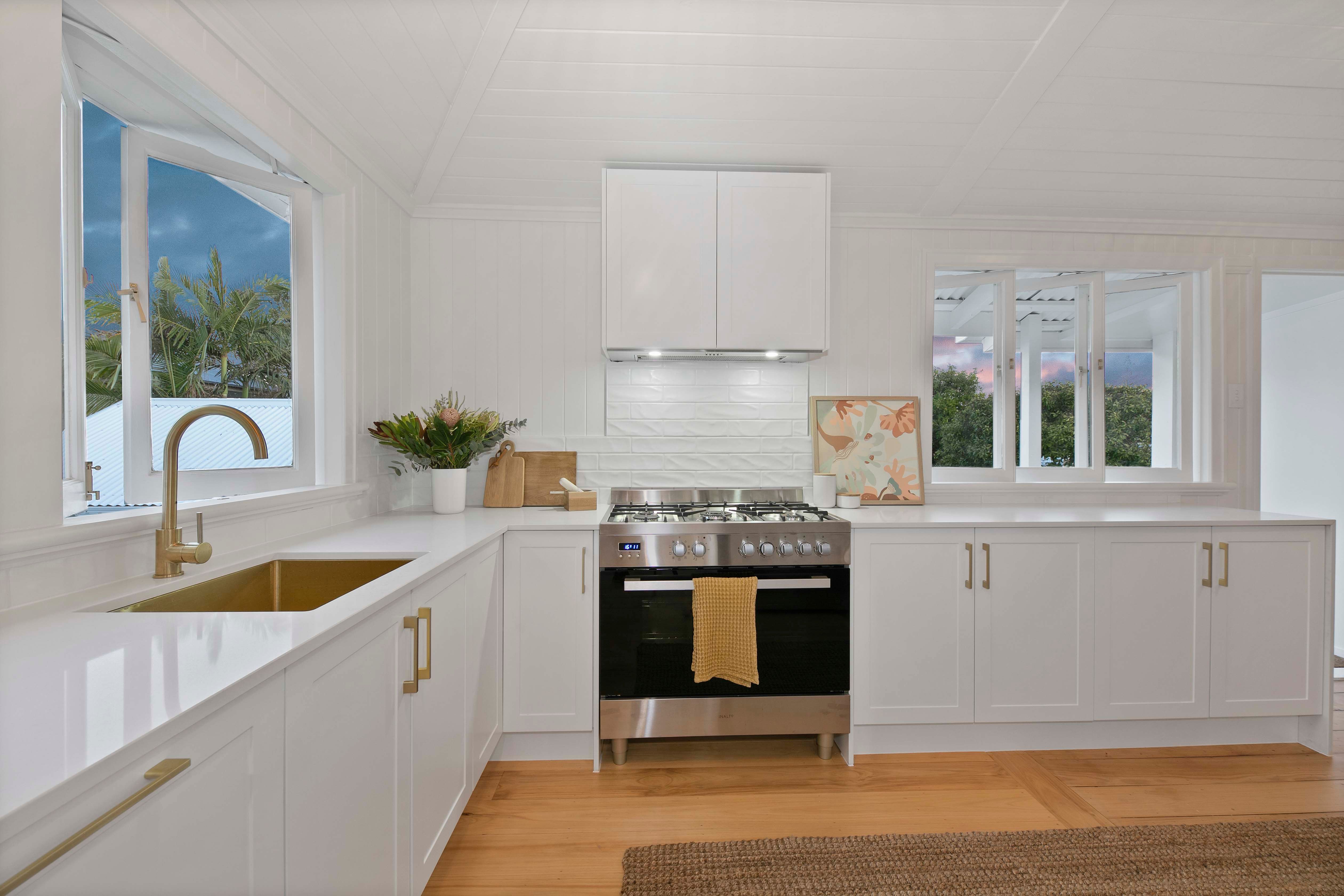 94 Englefield Road, Oxley, QLD 4075