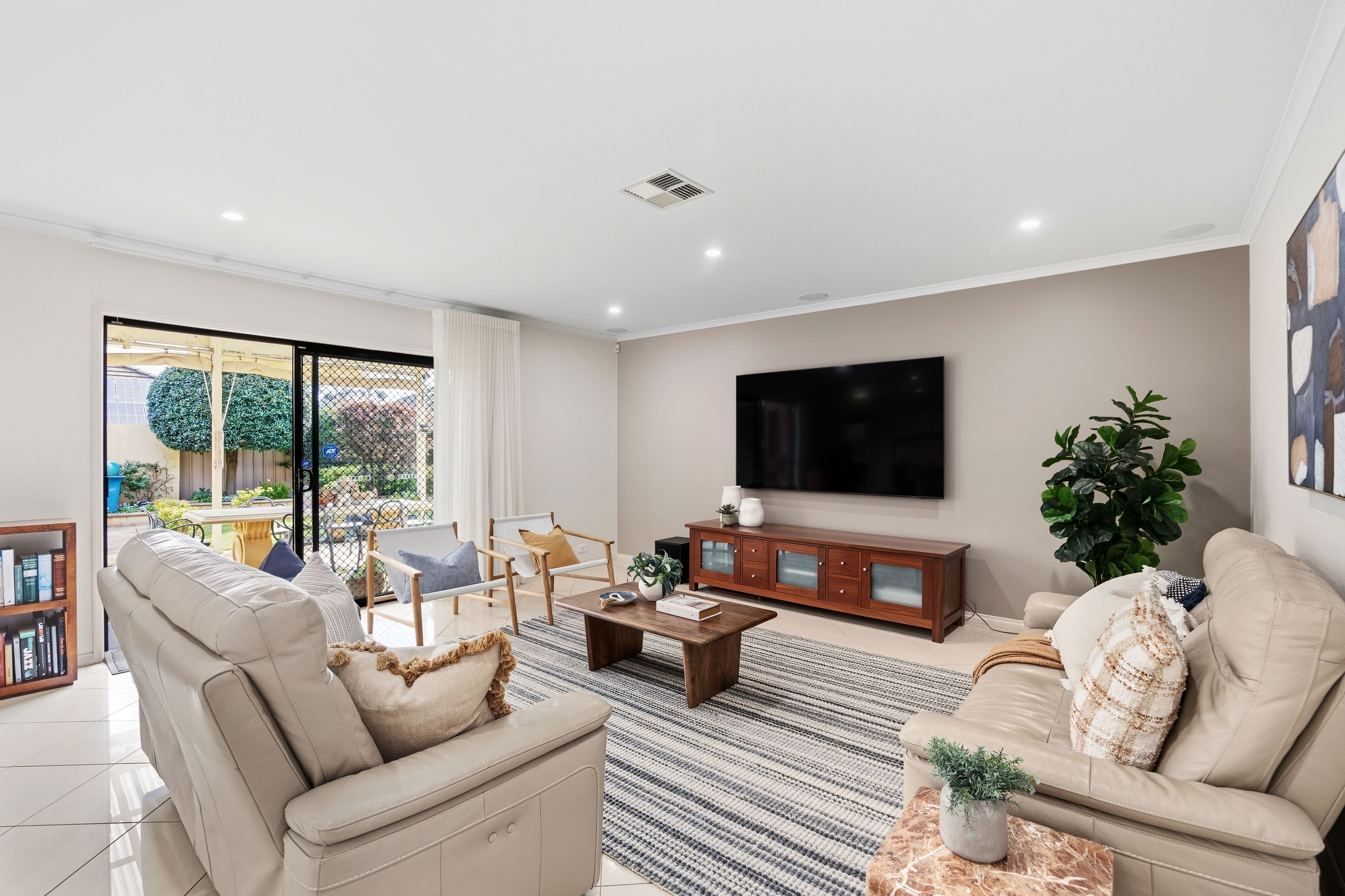 16 Redden Court — photo 8 of 23