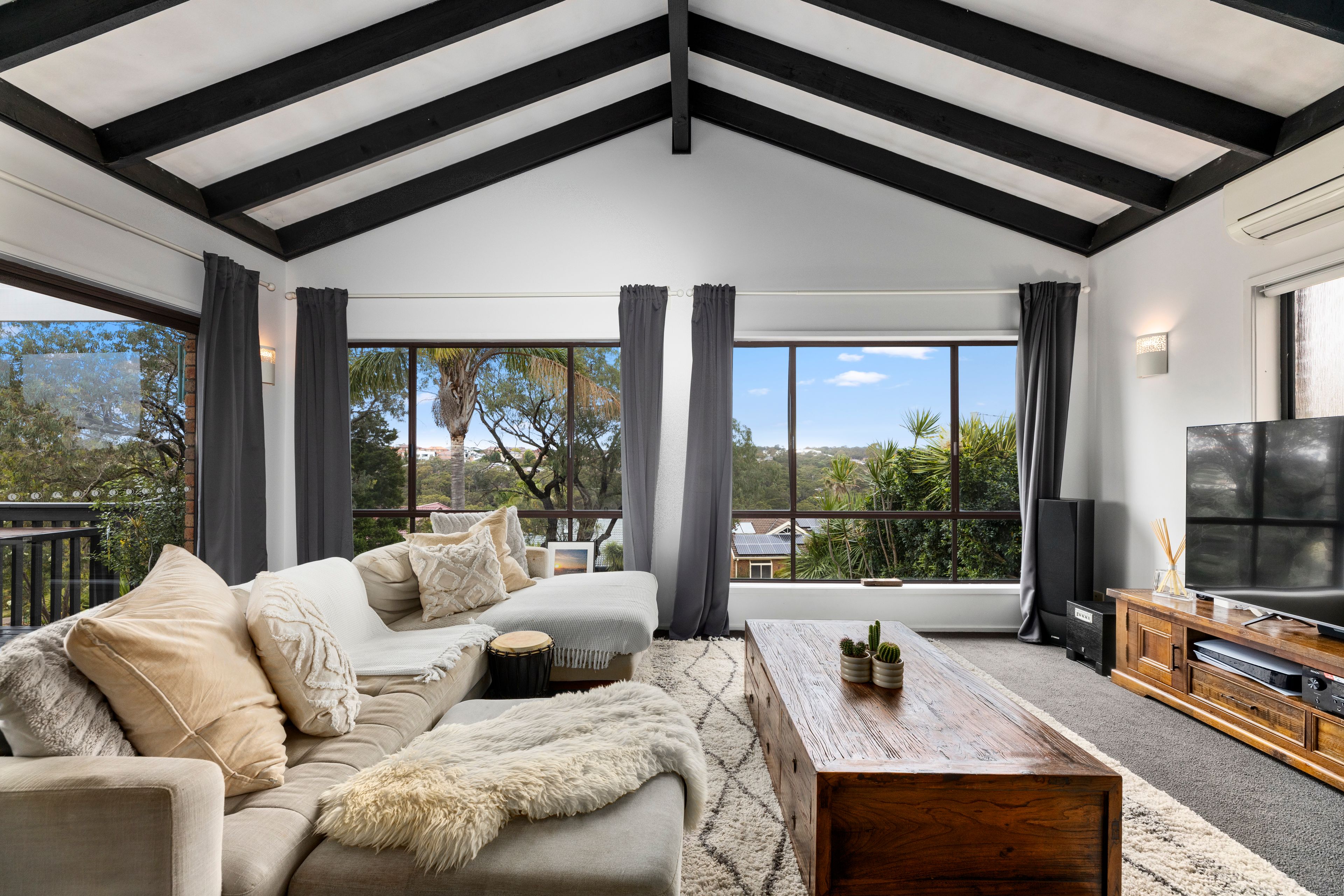 29 Bampton Avenue, Illawong NSW 2234