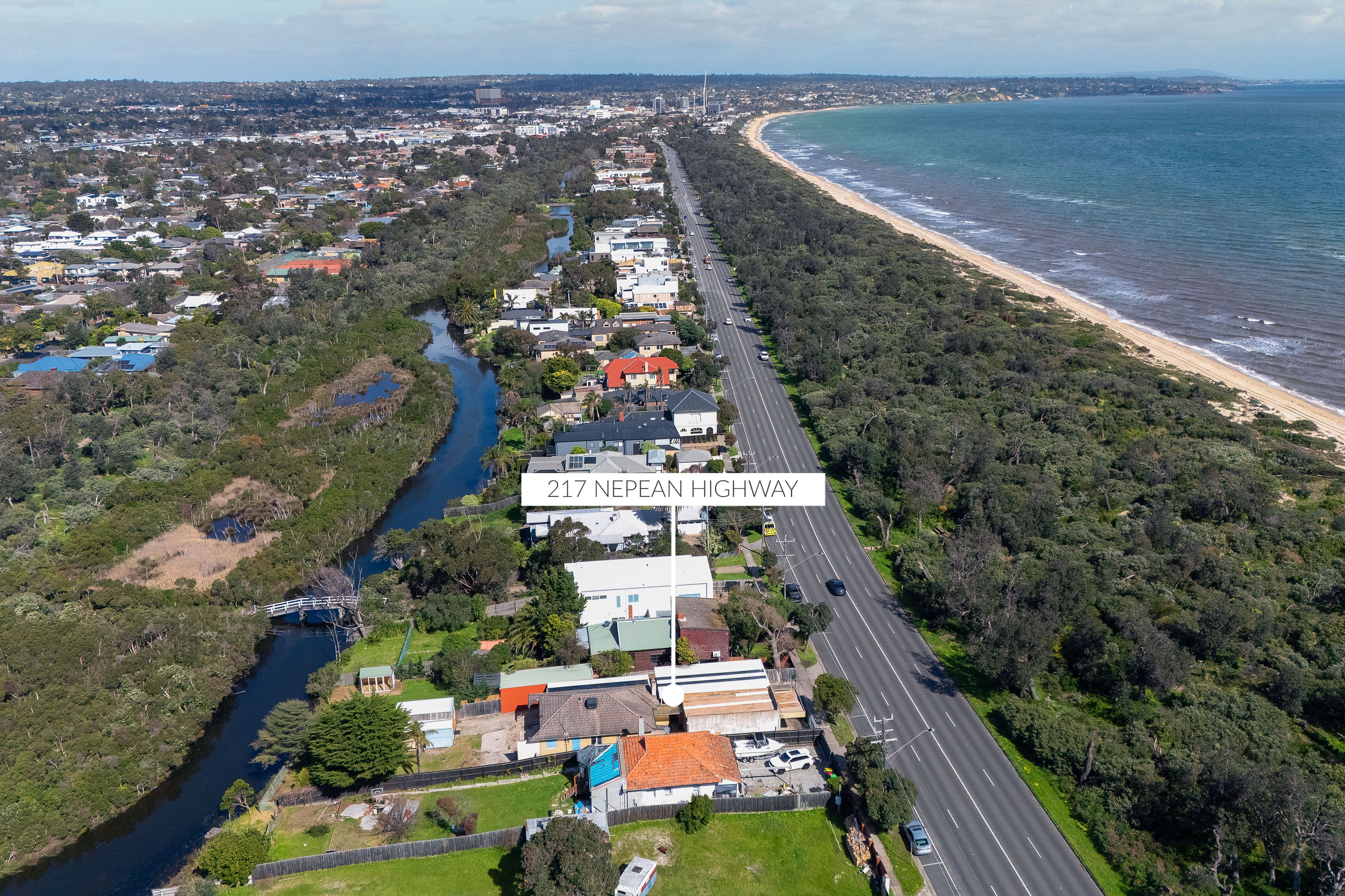 217 Nepean Highway — photo from Ray White Frankston