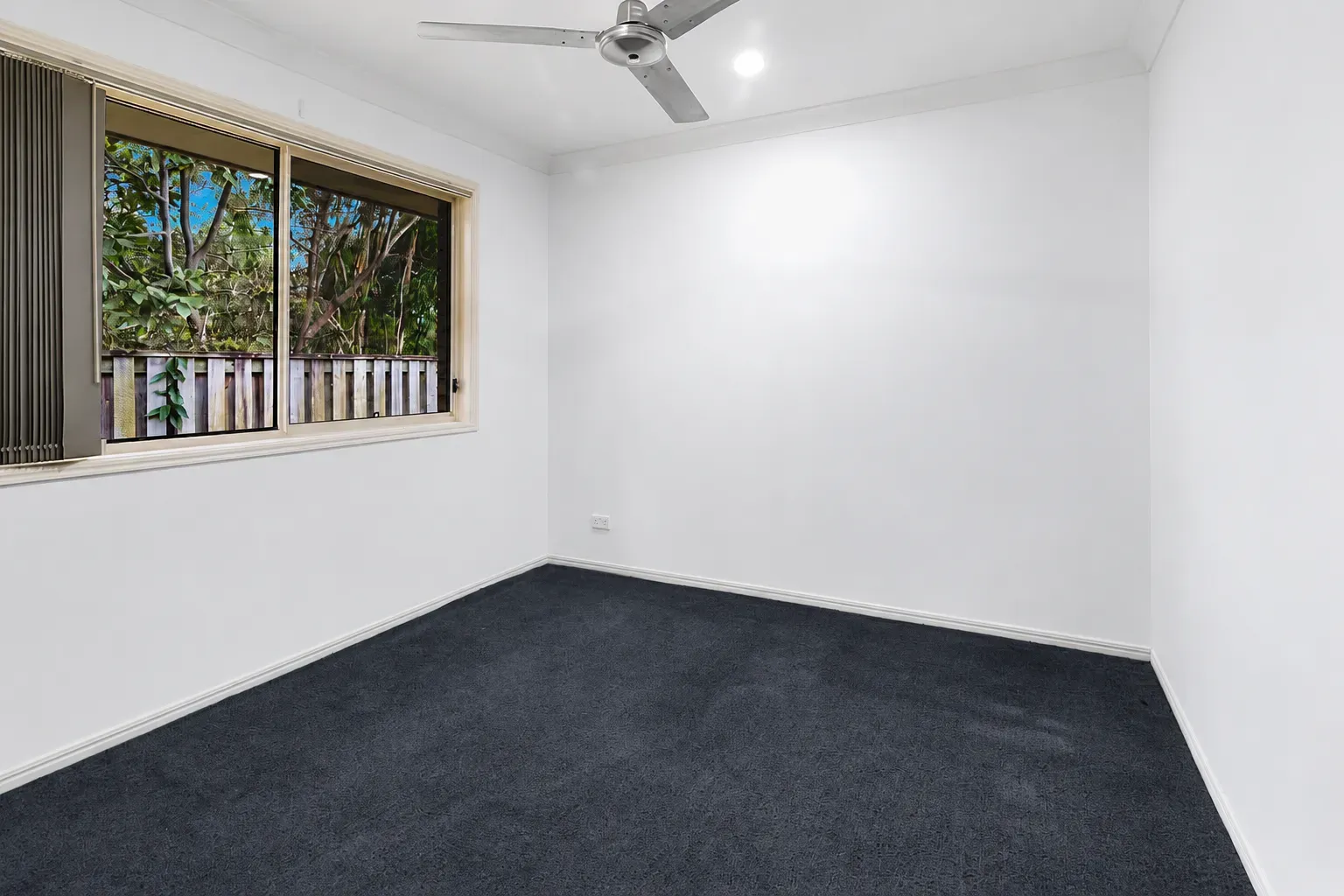 42 Annabelle Crescent — photo 9 of 11