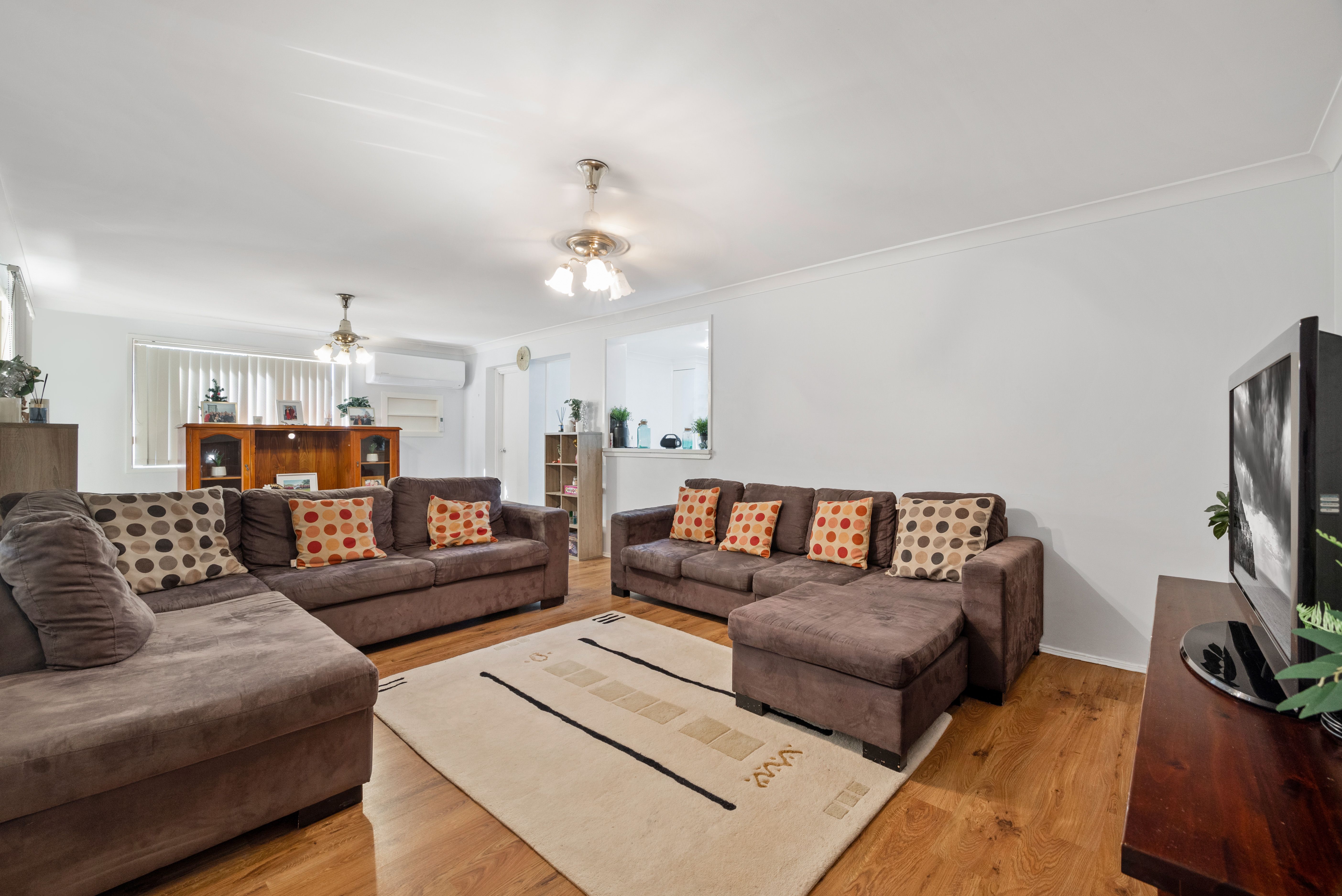 16 Chasselas Avenue, Eschol Park, NSW 2558