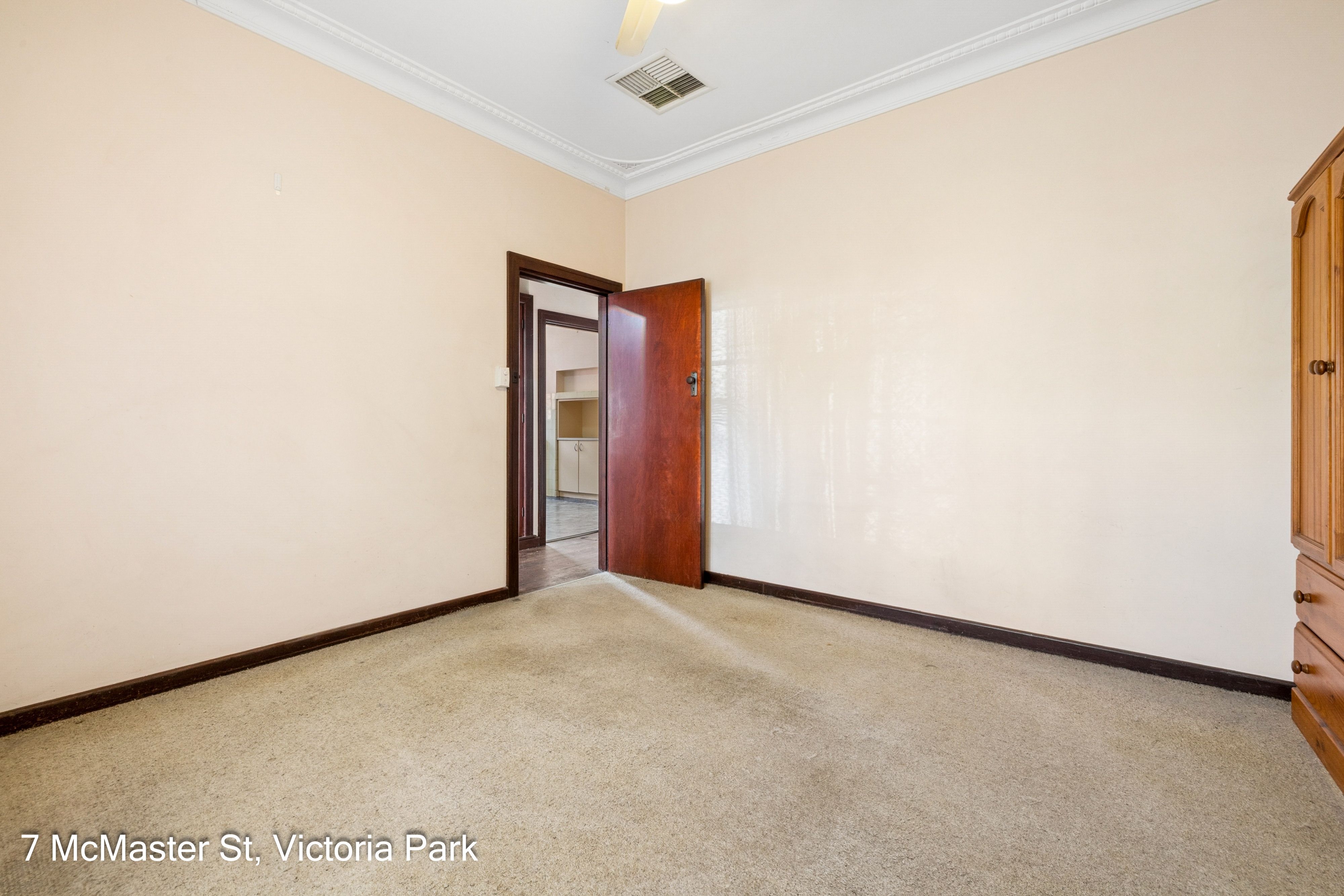 7 & 9 McMaster Street — photo 7 of 30