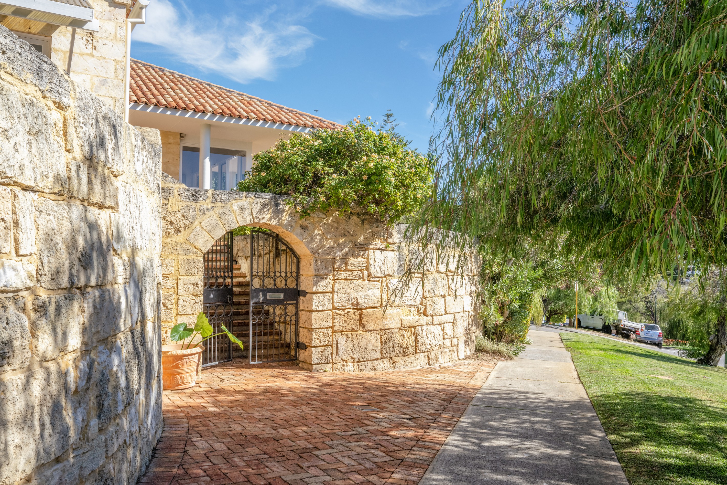 1 Clarendon Street, Cottesloe, WA 6011