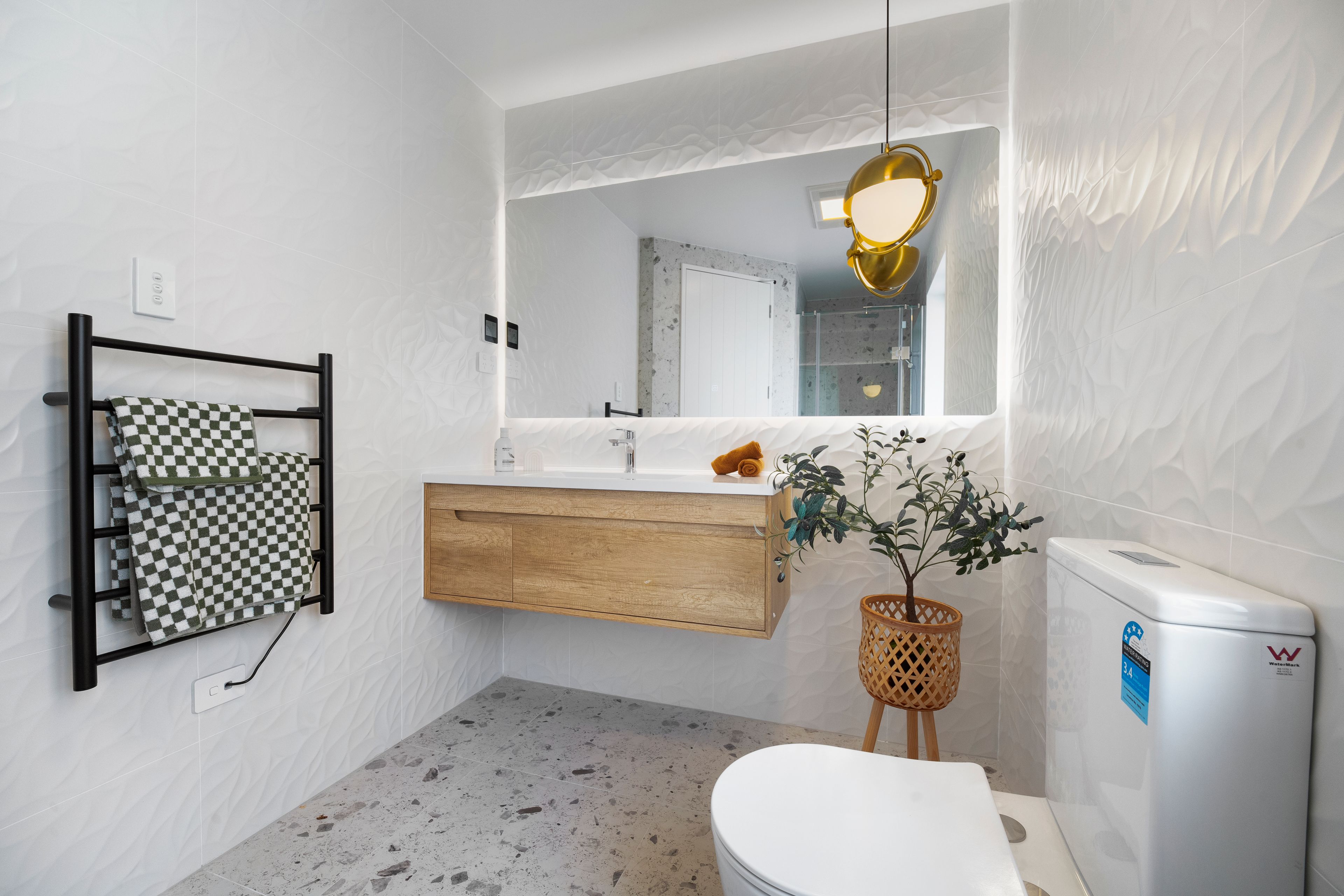 8/8 Park Rise, Campbells Bay, North Shore City