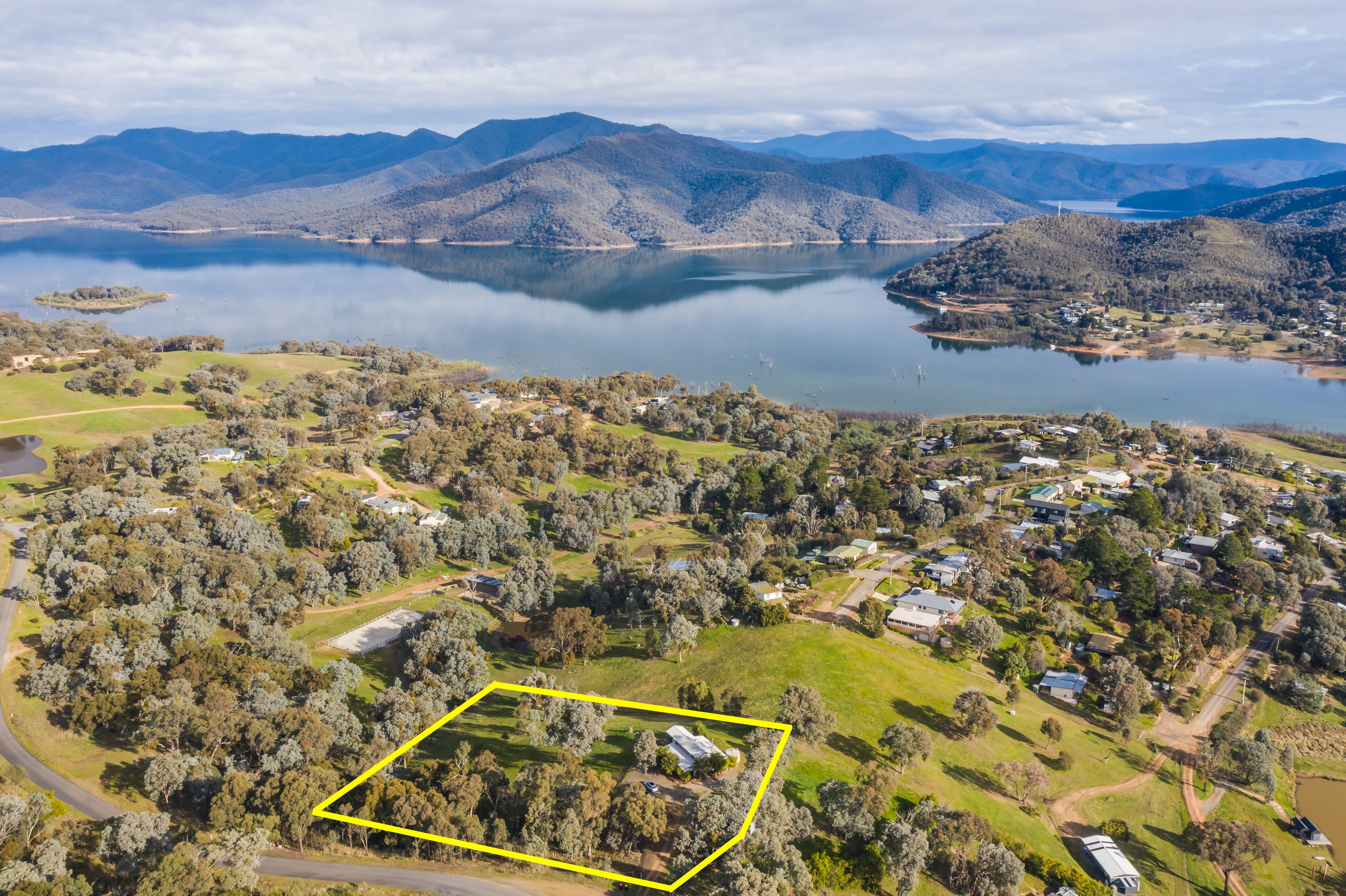 164 Mountain Bay Drive, Mountain Bay VIC 3723