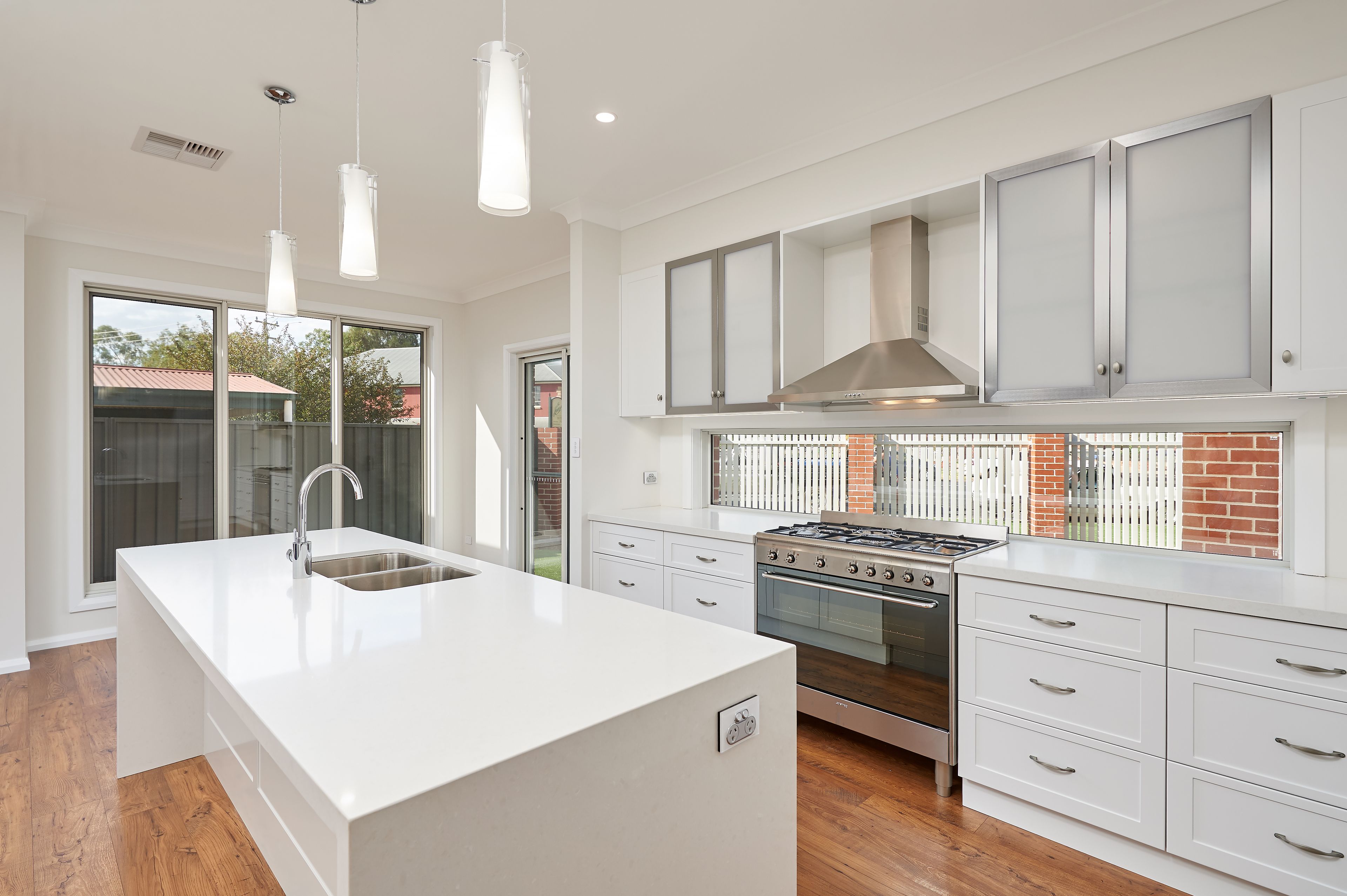 2 Eurdein Lane, Wagga Wagga, NSW 2650