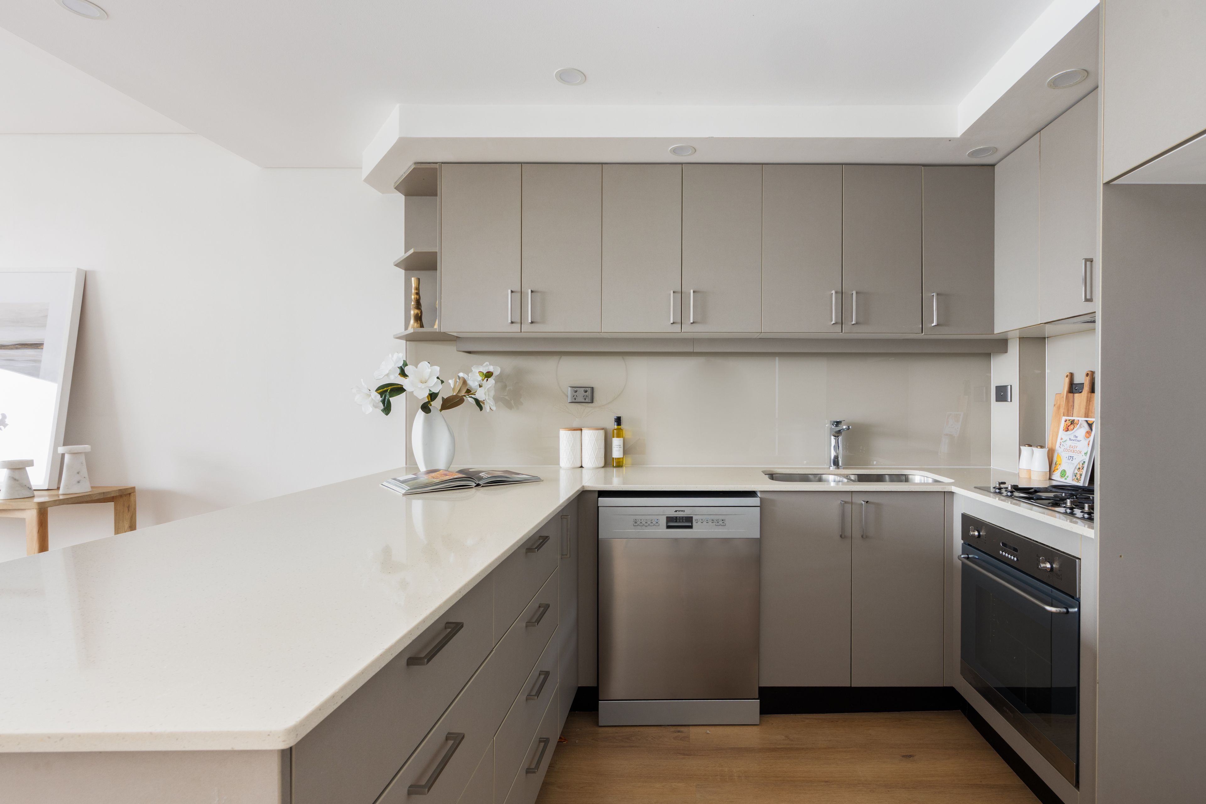 3/132 Military Road, ACCESS VIA GROSVENOR Lane — photo 5 of 15