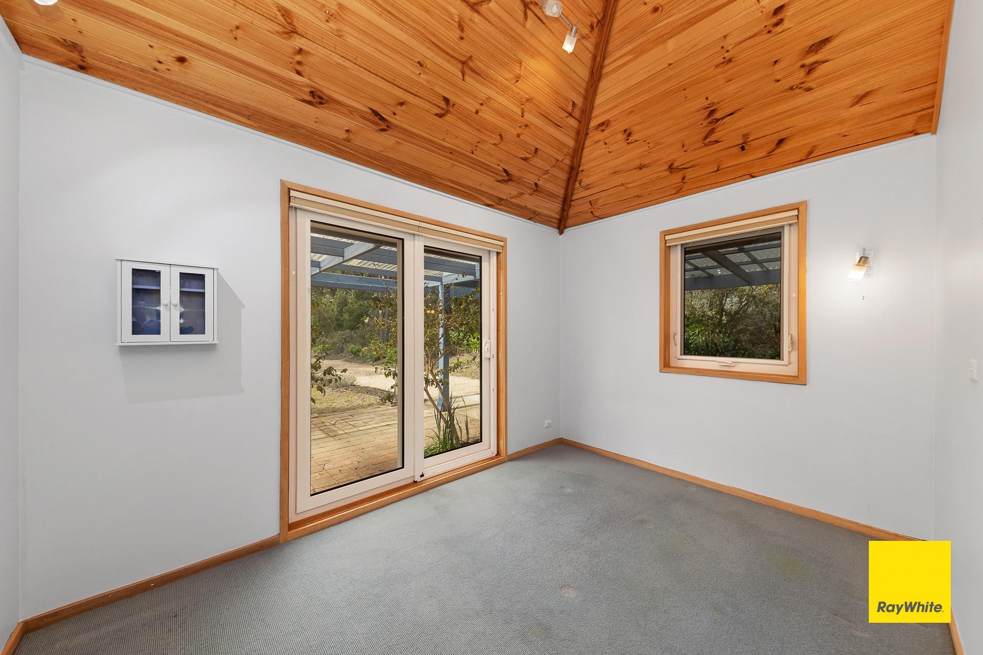 305 Shingle Hill Way — photo 11 of 30