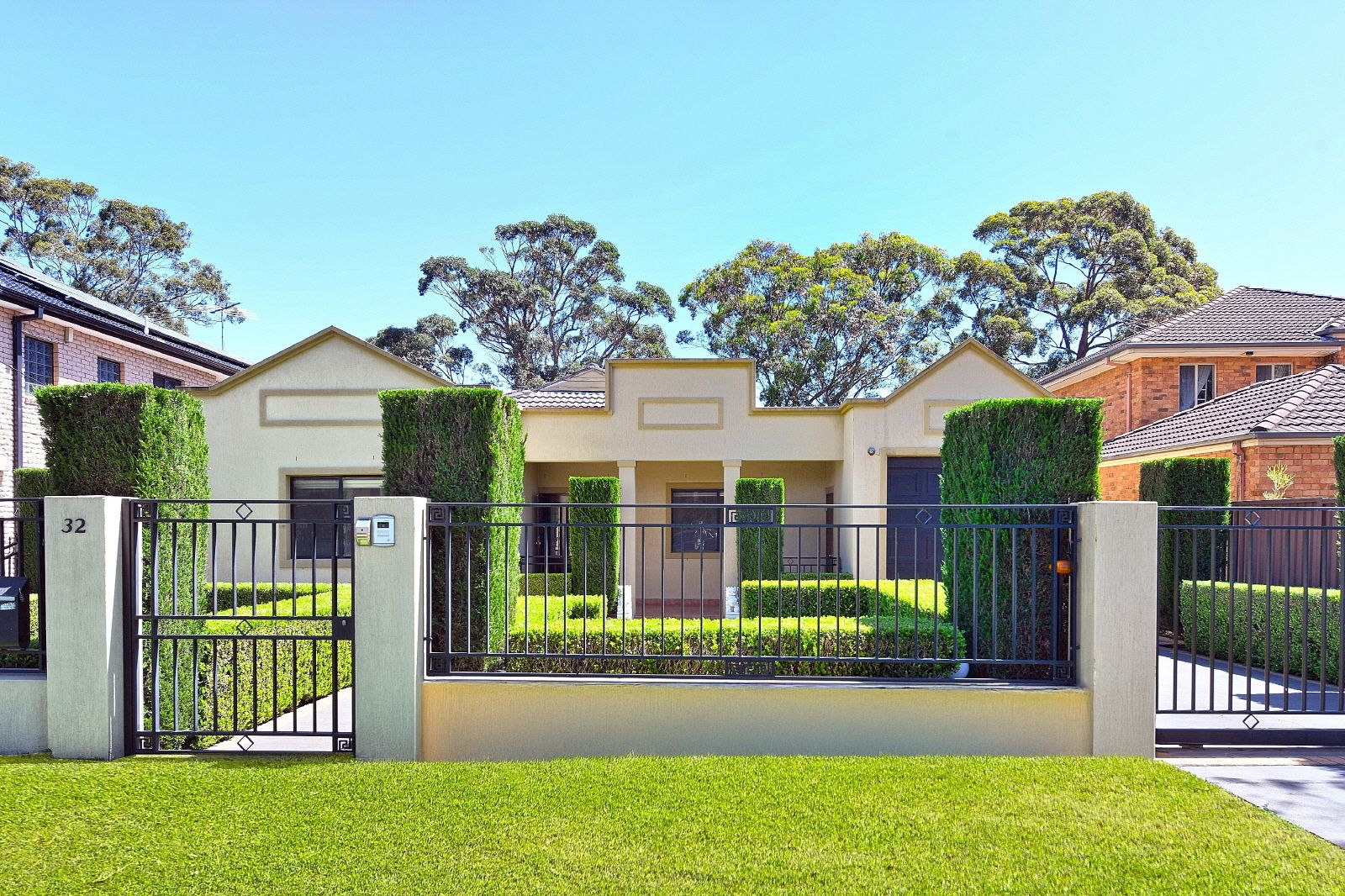 32 Sixth Avenue, Condell Park, NSW 2200