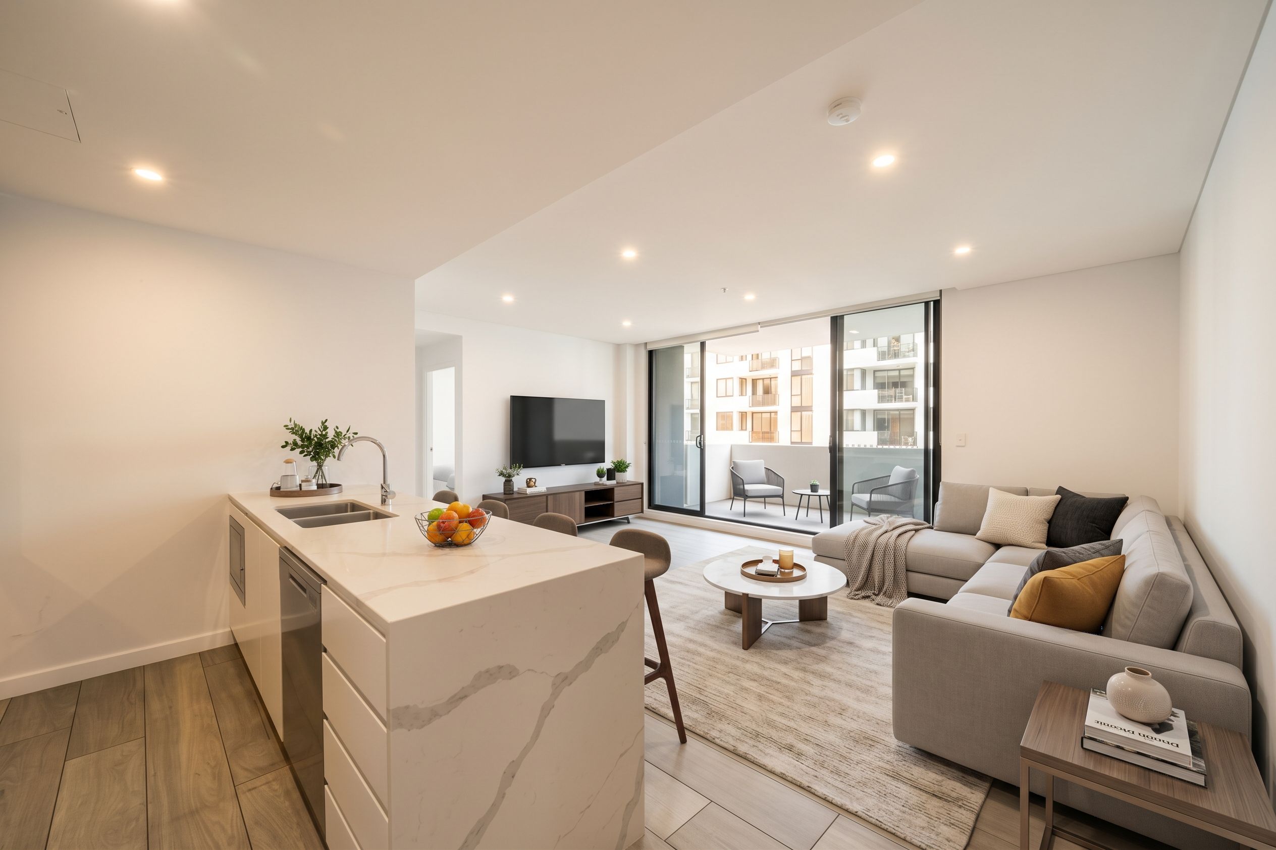 218/363 Bernera Road — photo 4 of 17