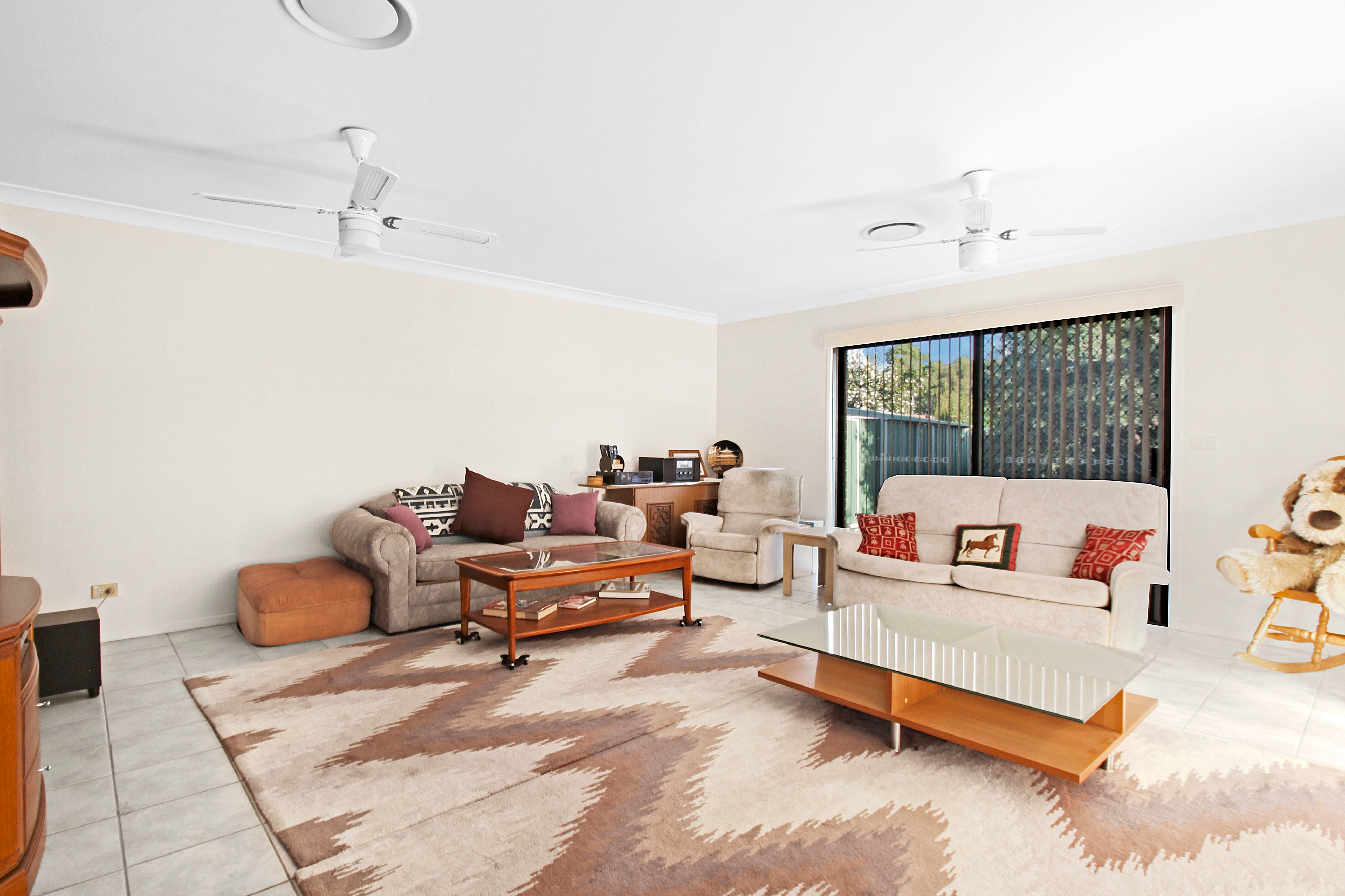 7 Batlow Place, Bossley Park, NSW 2176