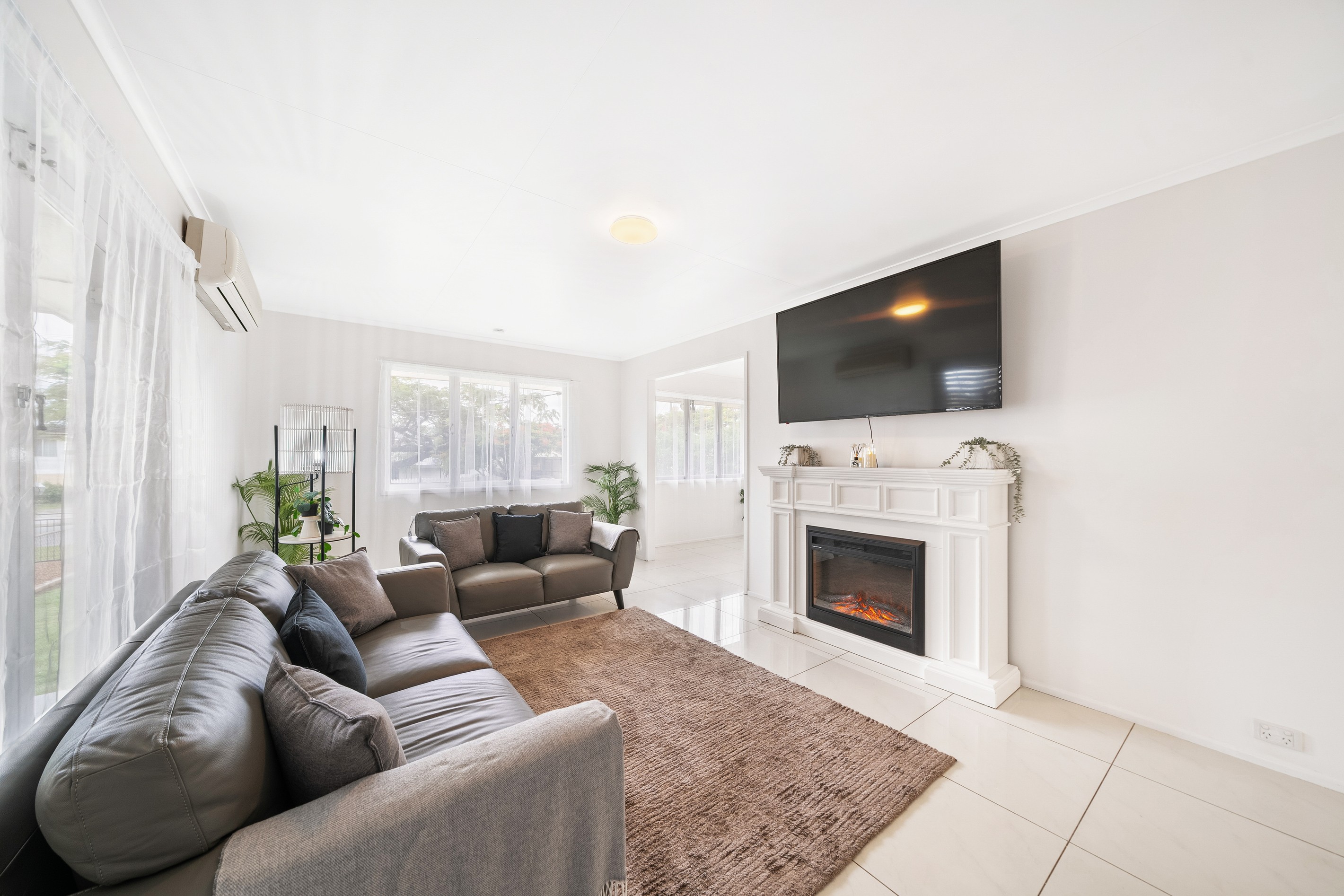 10 Fox Street, Strathpine, QLD 4500