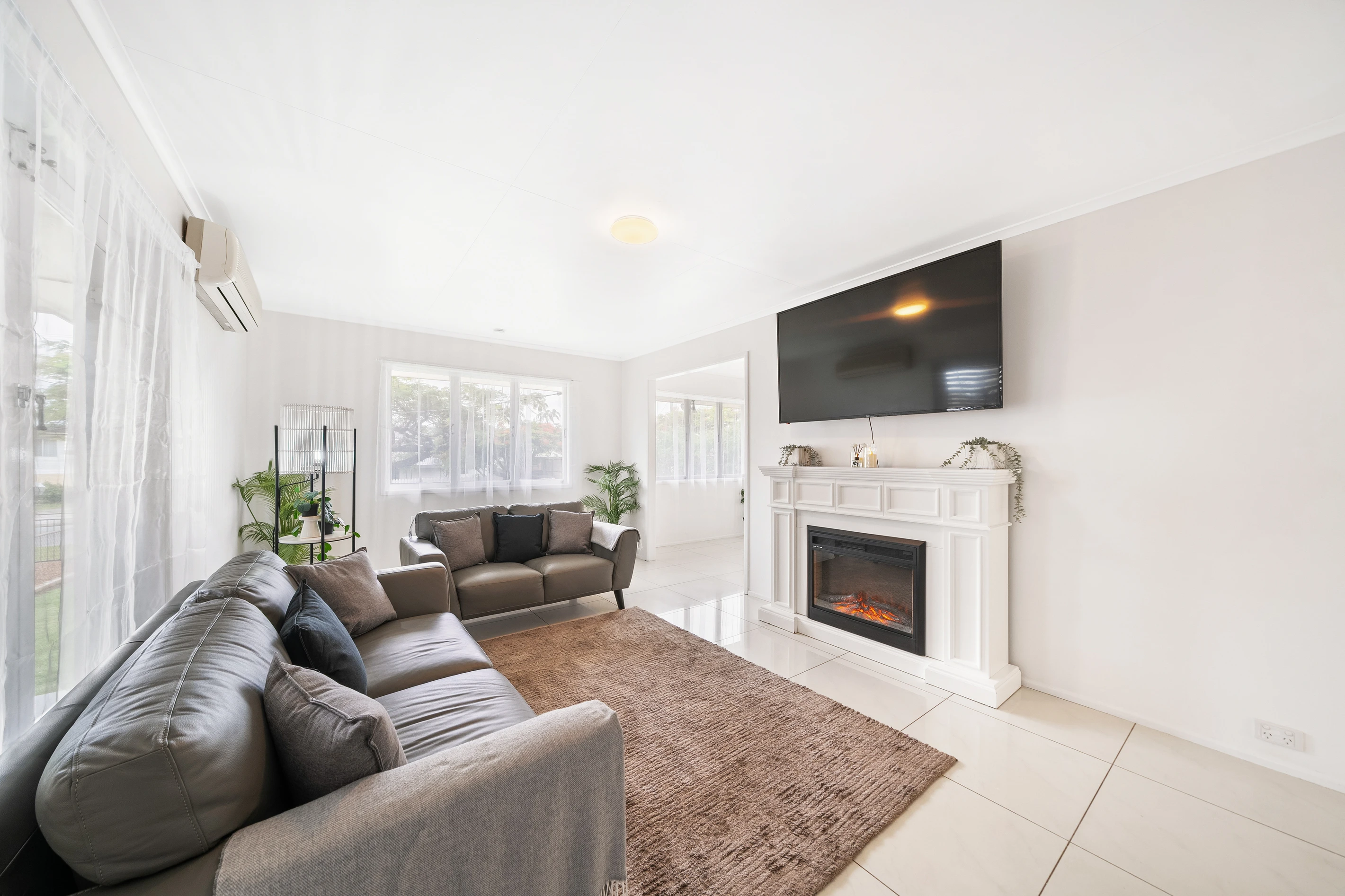 10 Fox Street, Strathpine, QLD 4500