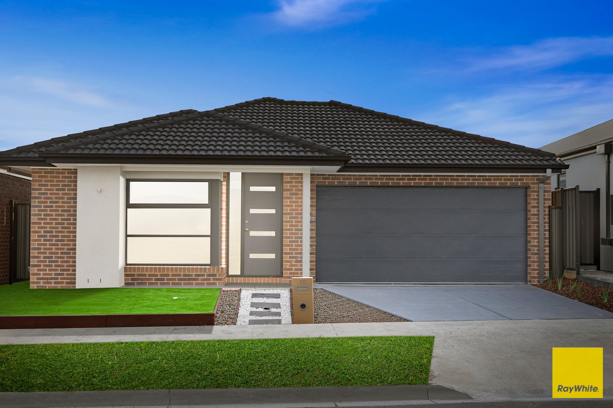 4 Pyrus Crescent, Mickleham, VIC 3064