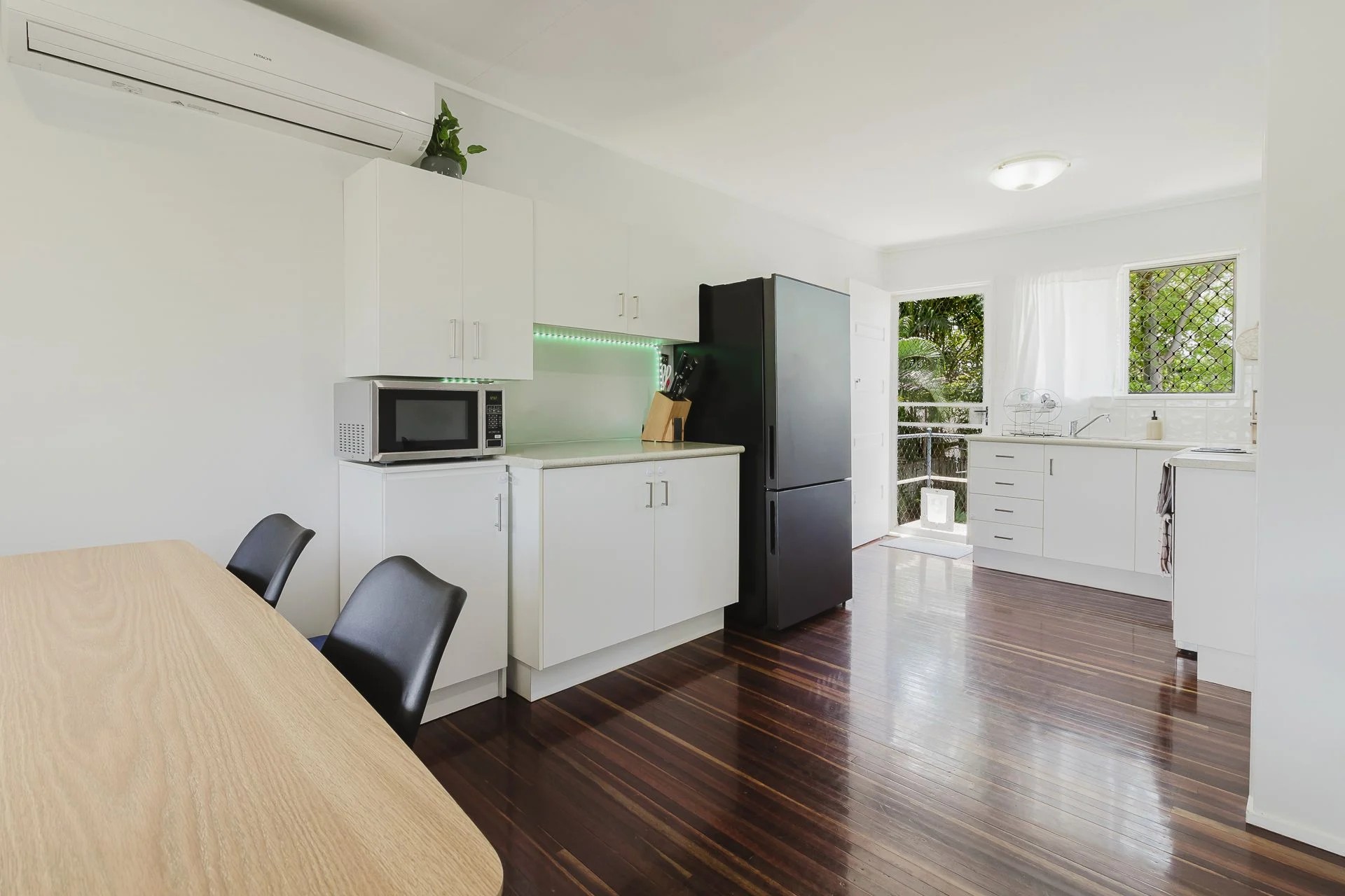 16 Valencia Street, Kirwan, QLD 4817