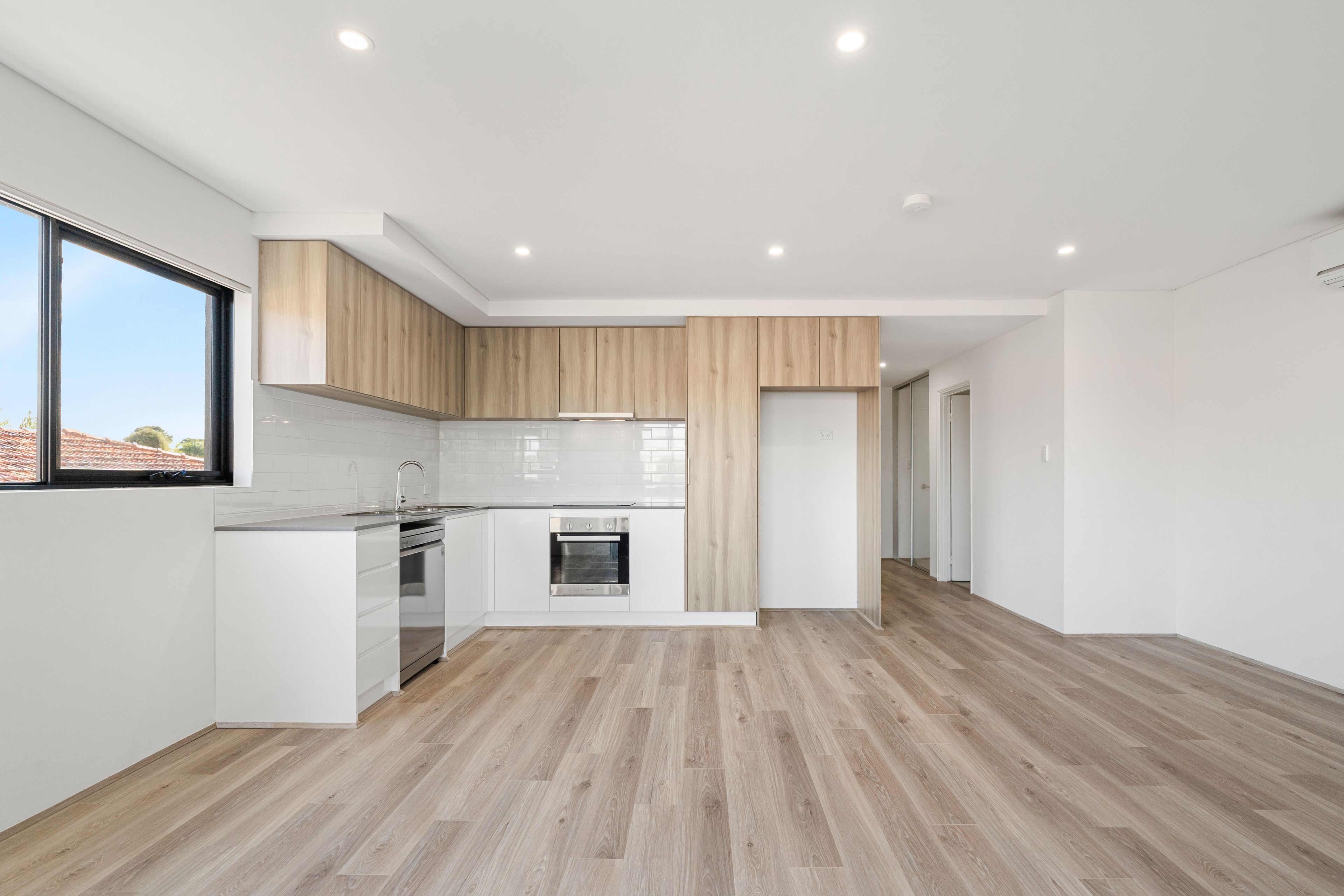 6/175 Wright Street — photo 3 of 24