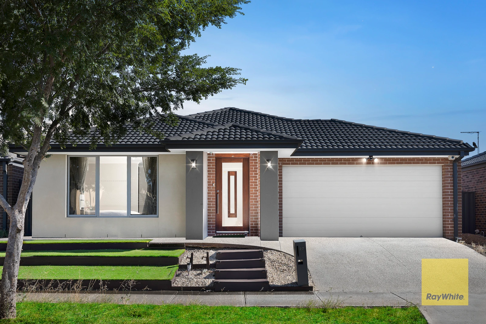 27 Firecrest Road, MANOR LAKES, VIC 3024
