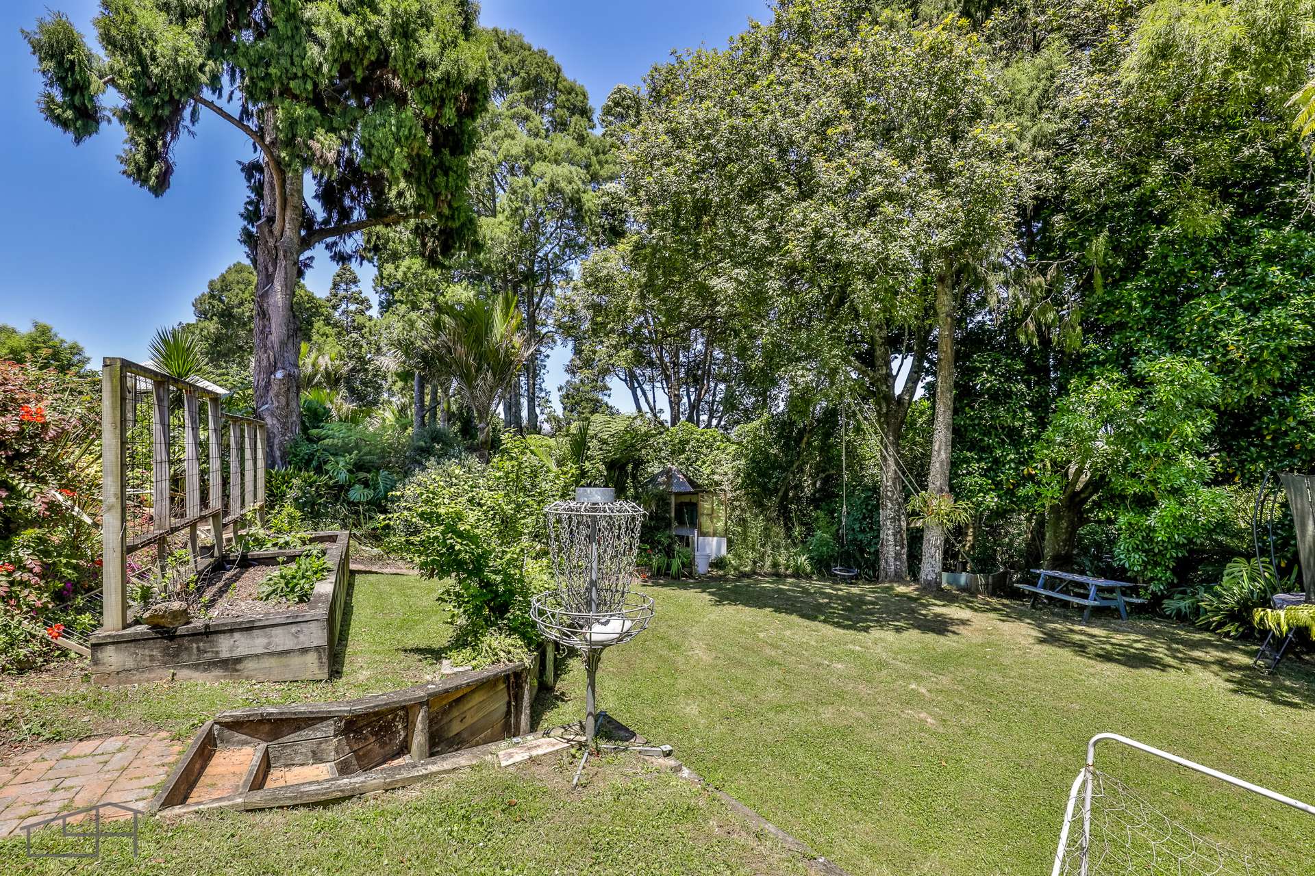 553 South Titirangi Road photo 34