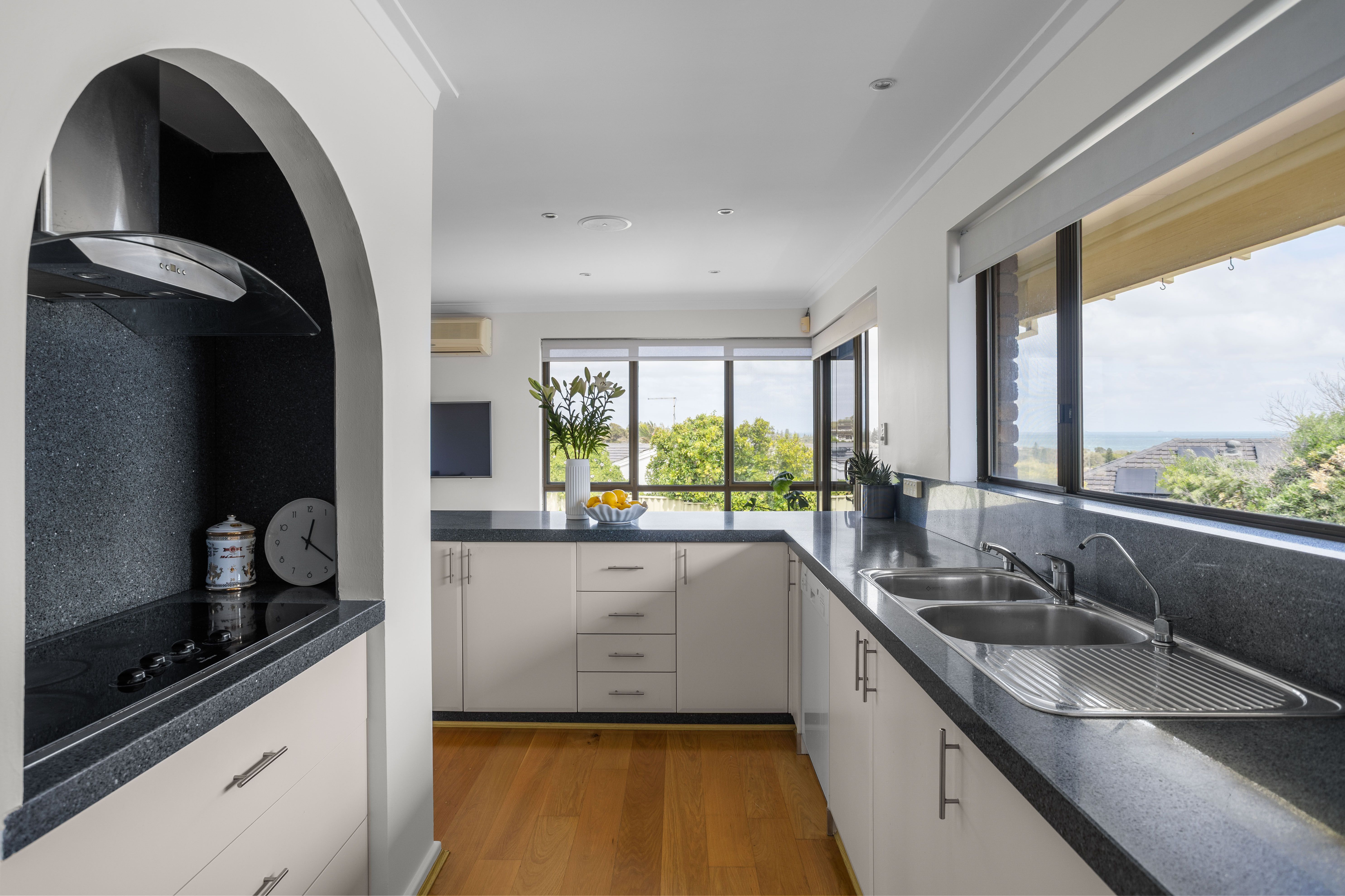 25 Catesby Street — photo 3 of 30