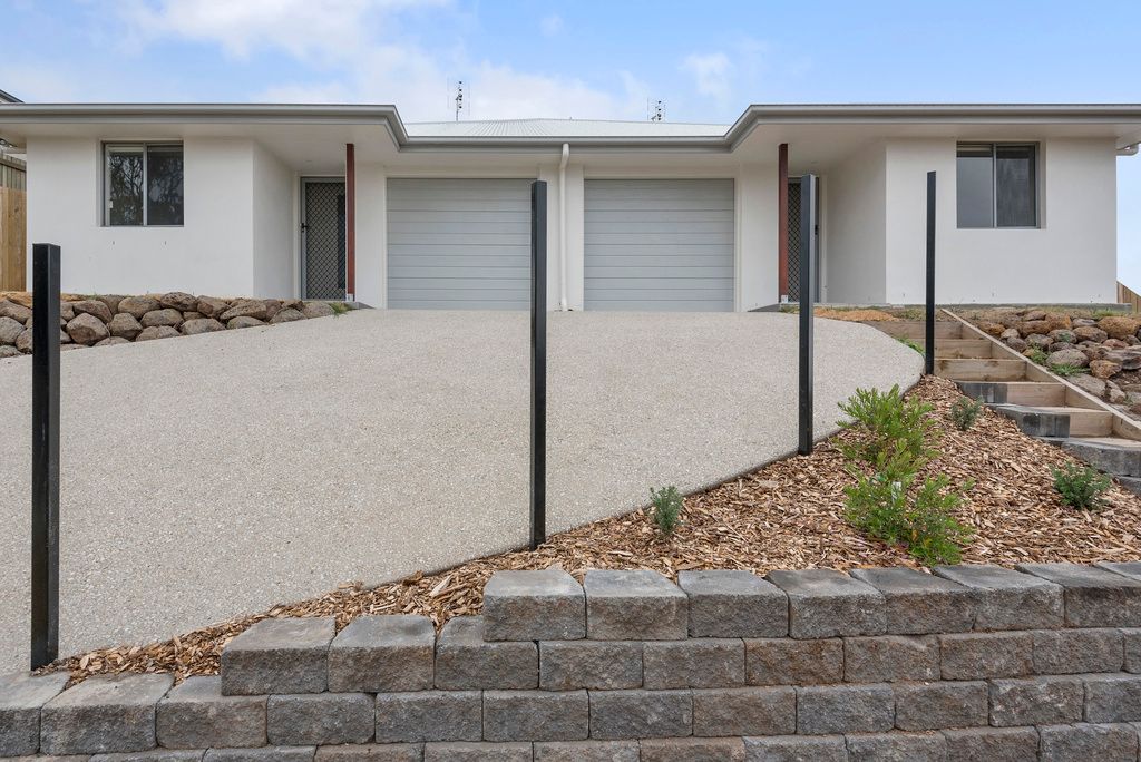 2/11 Adelaide Street, Cranley, QLD 4350