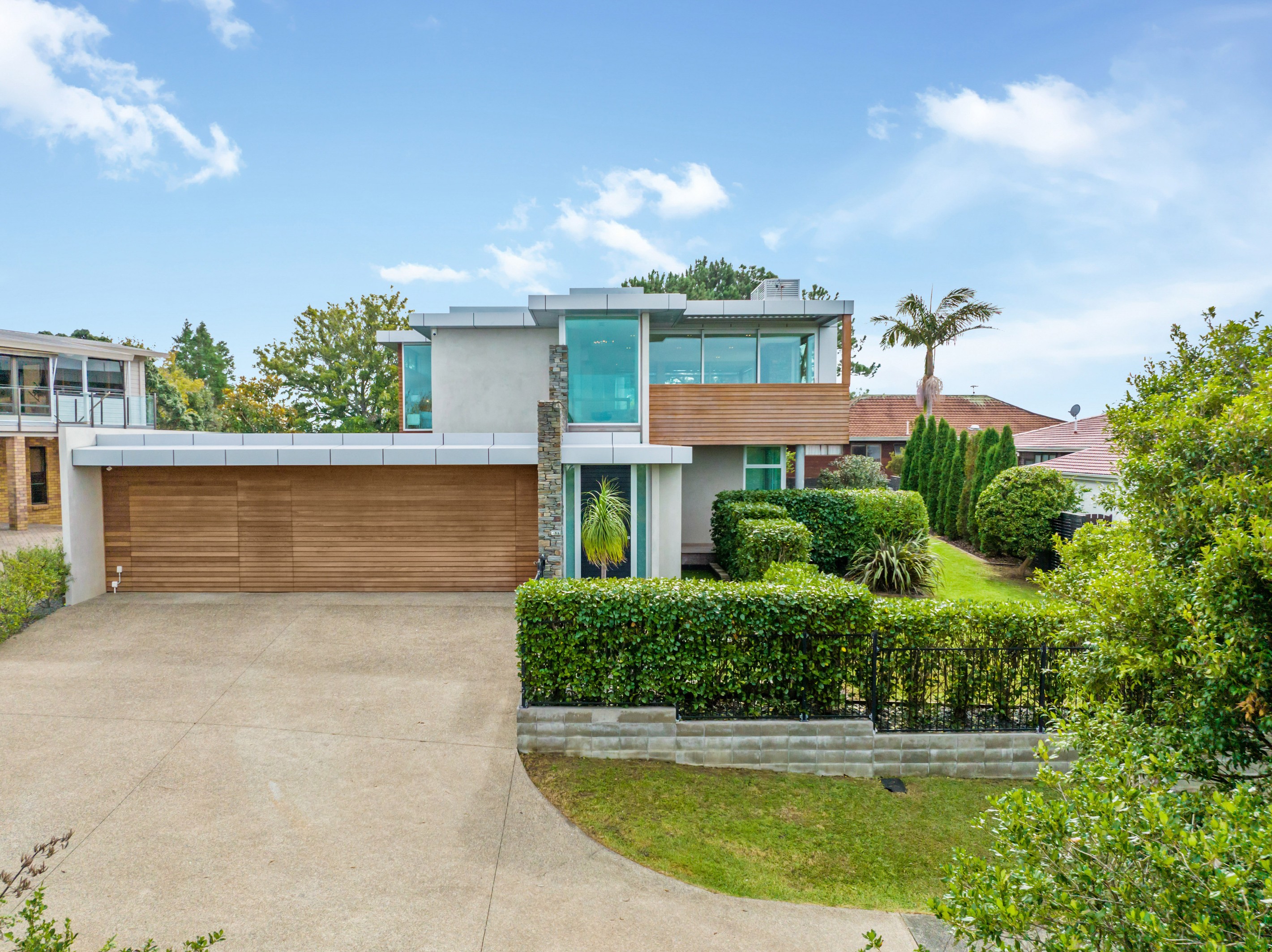 451 East Coast Road, Murrays Bay, North Shore City