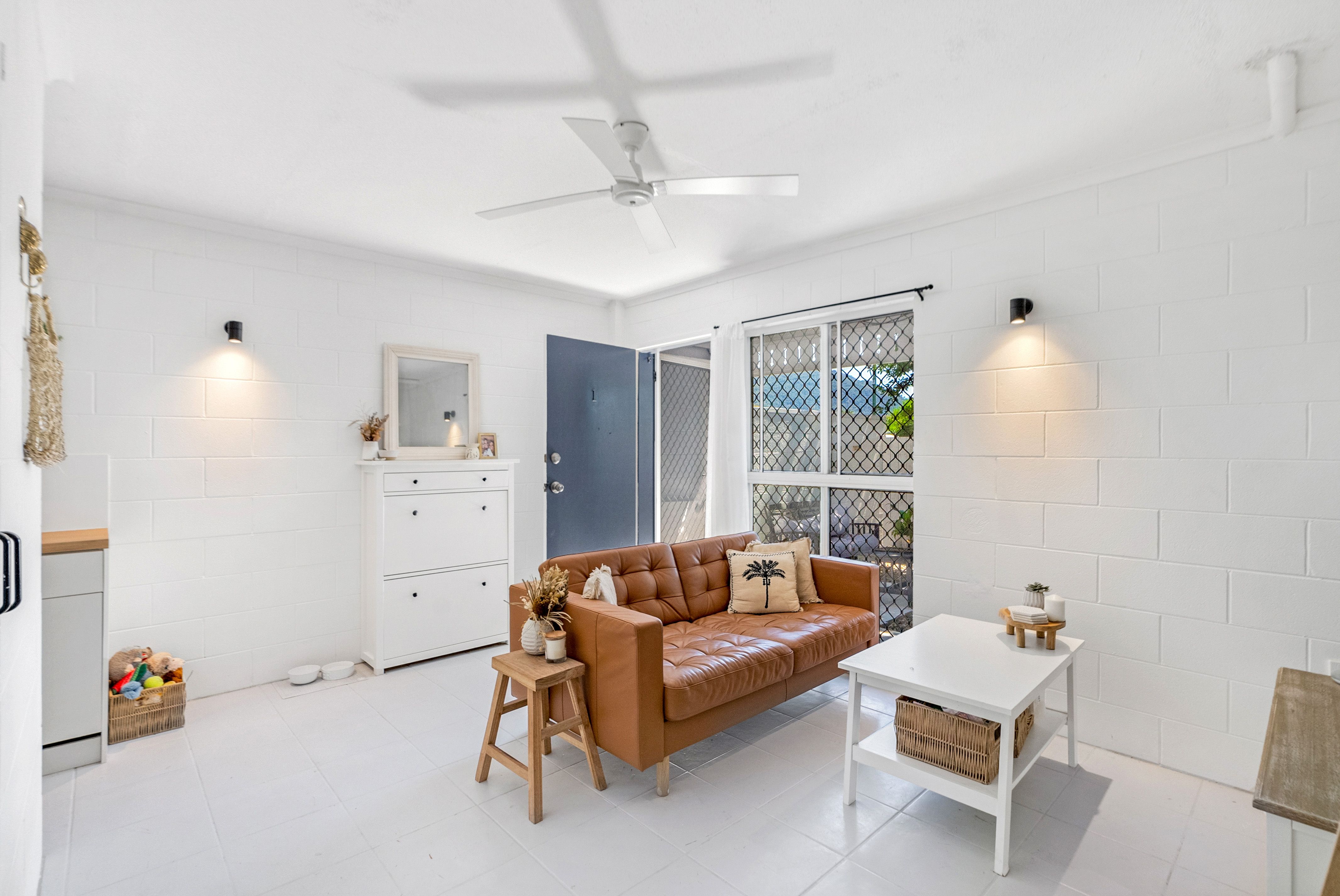 1/73-75 Toogood Road, Woree, QLD 4868