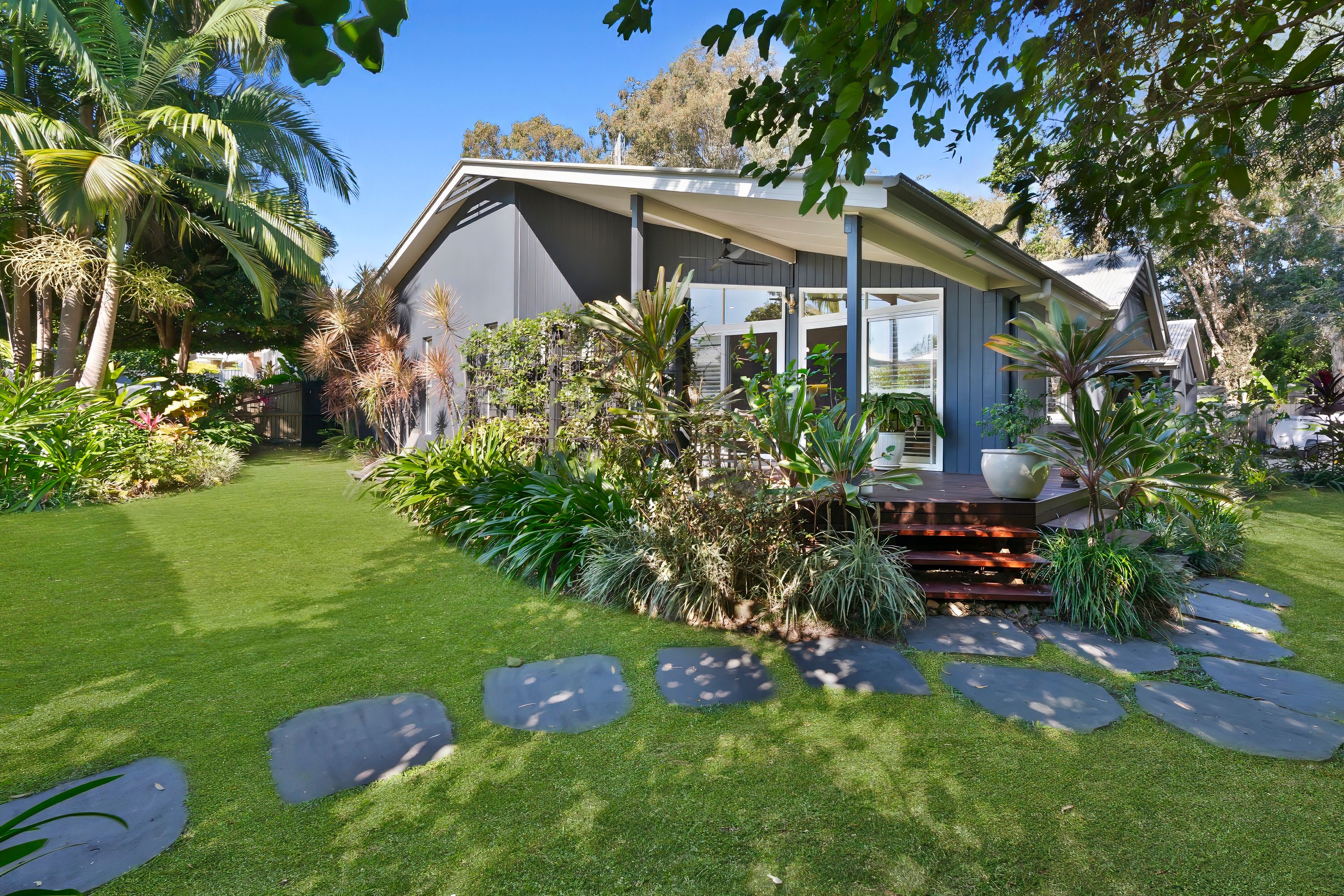 2 Cambridge Court, Tewantin, QLD 4565