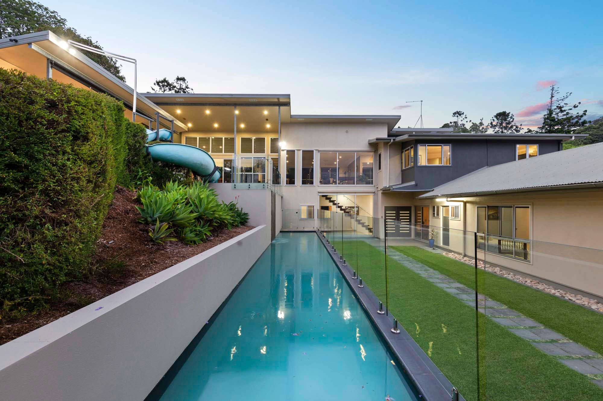 100 Dillon Road, The Gap, QLD 4061